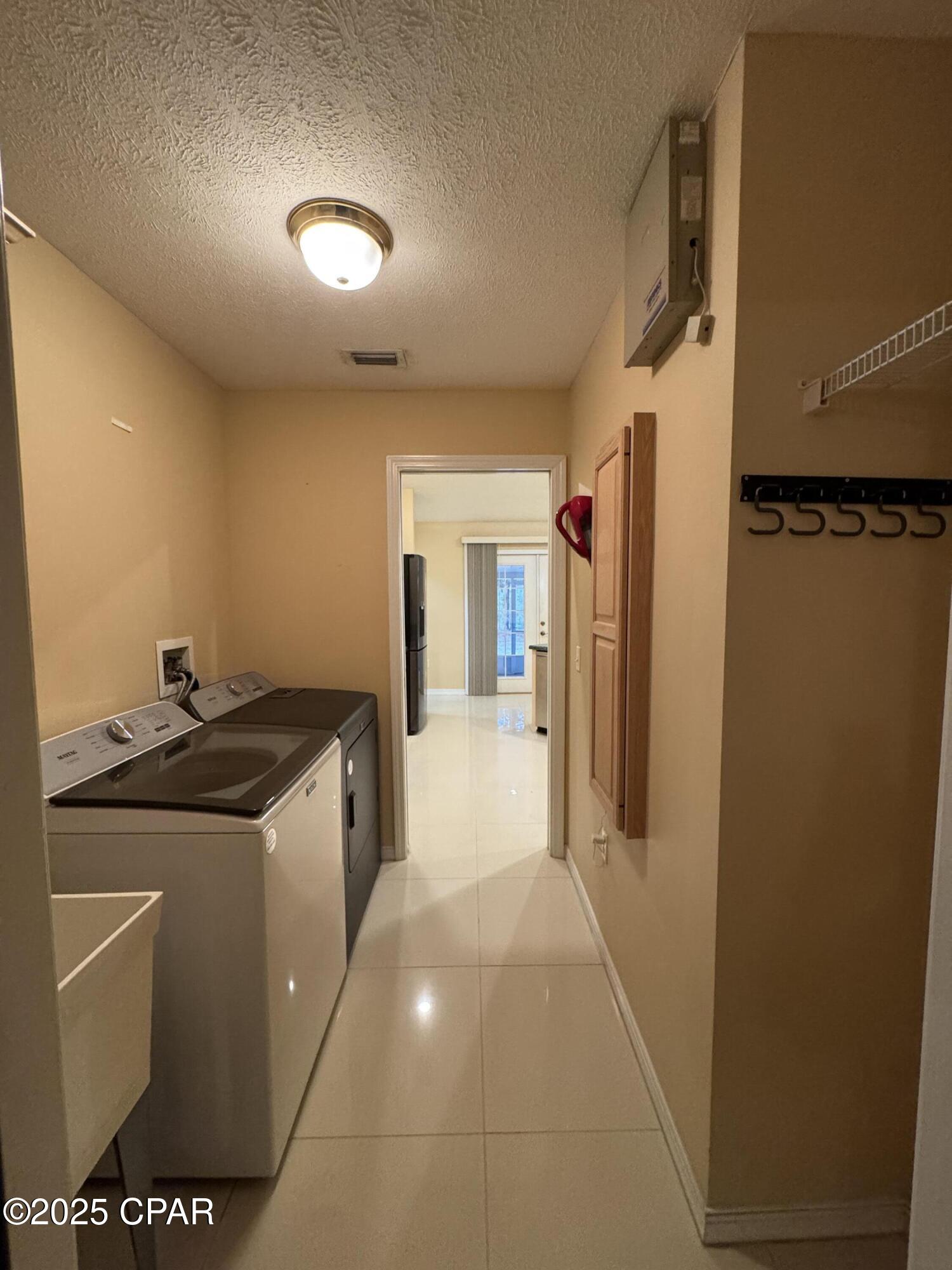 Leisure Lakes - Residential