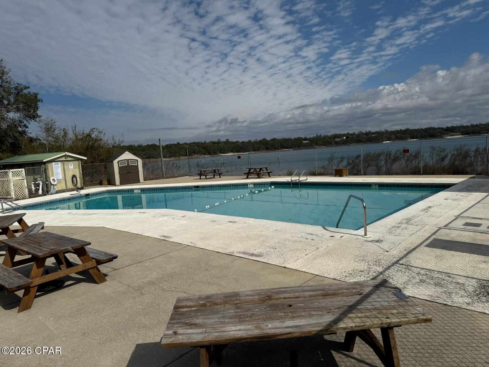 Leisure Lakes - Residential