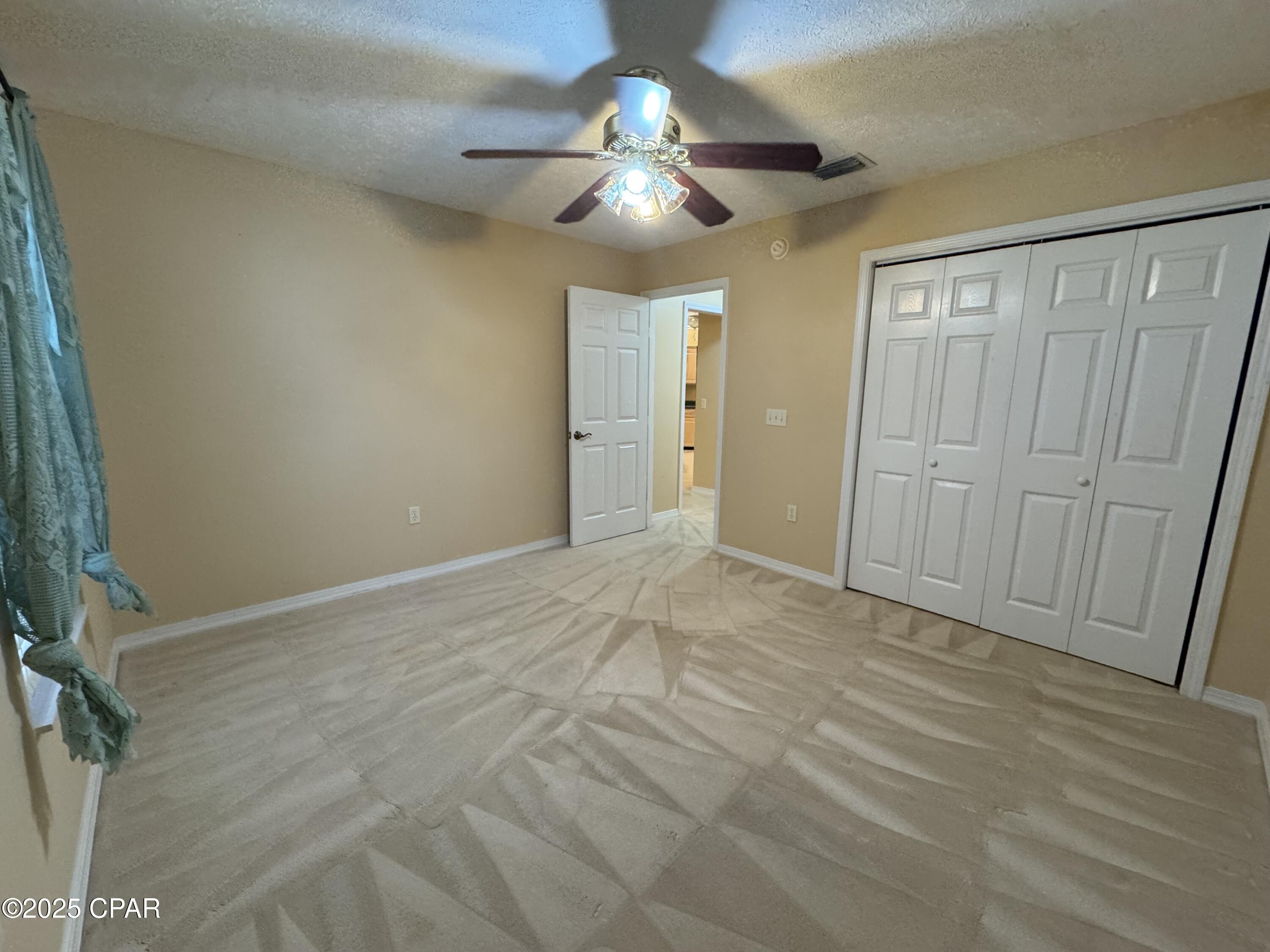 Leisure Lakes - Residential