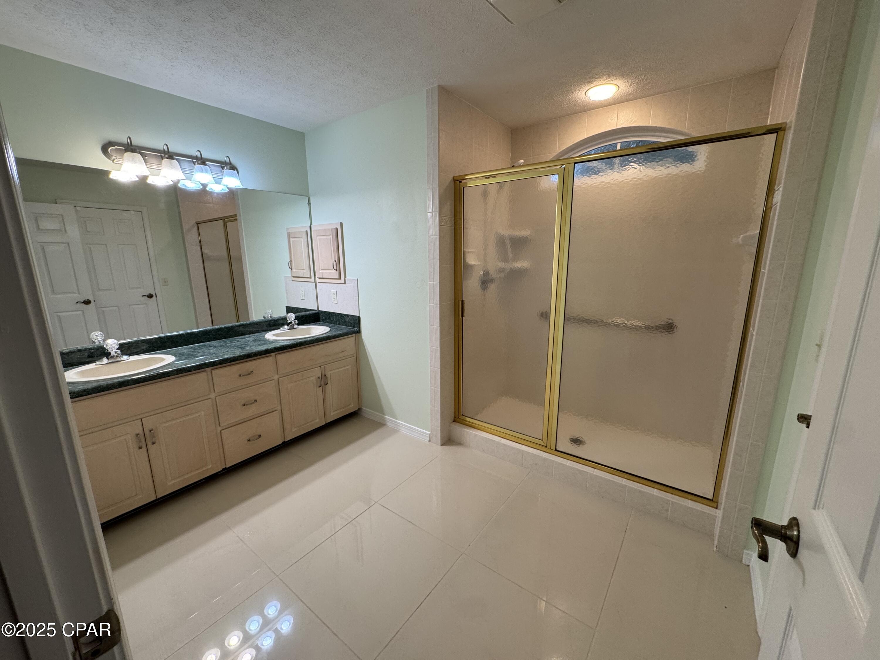 Leisure Lakes - Residential