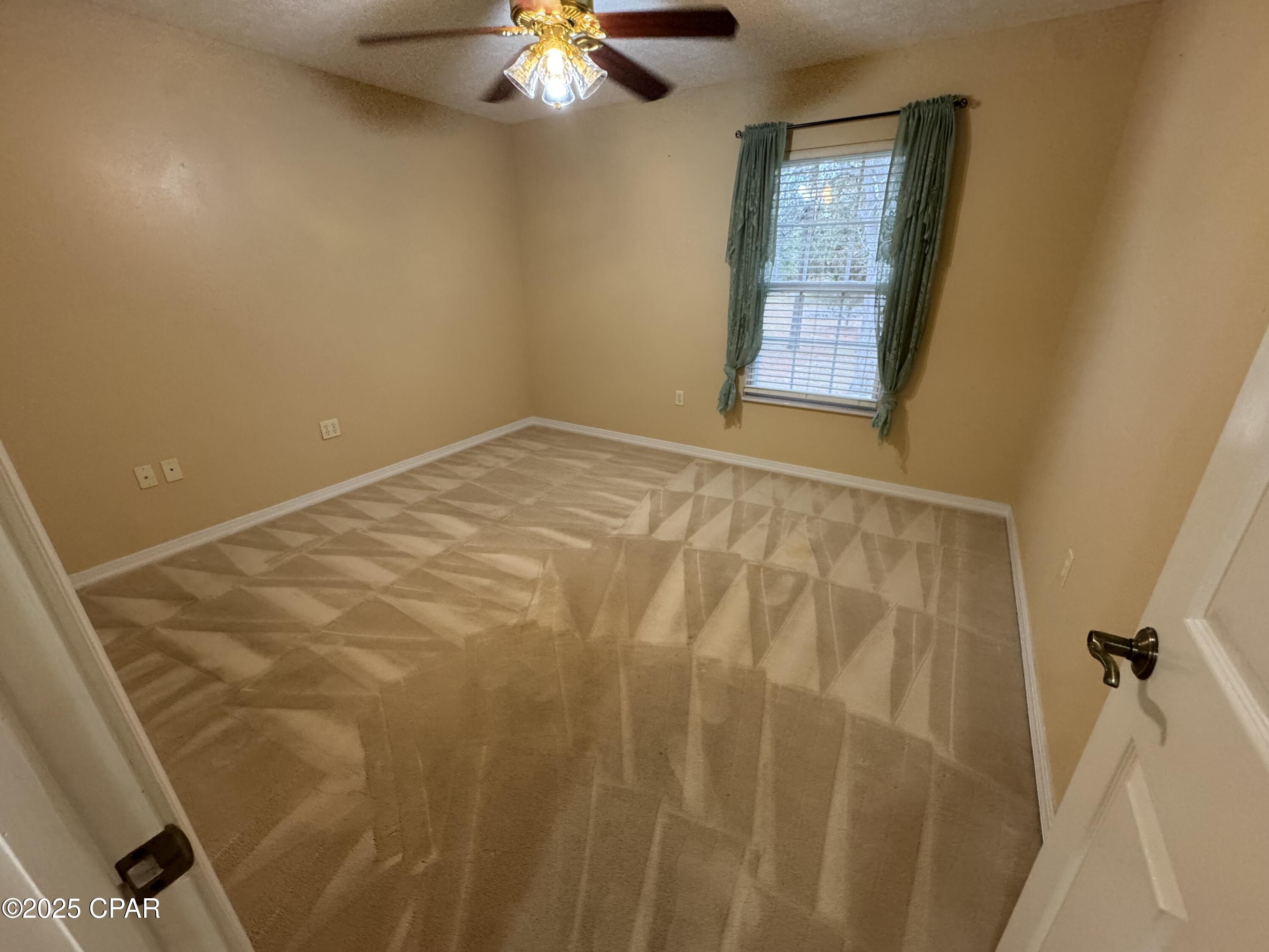 Leisure Lakes - Residential