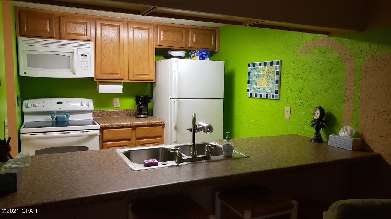 Grand Lagoon Cove Condominium - Residential