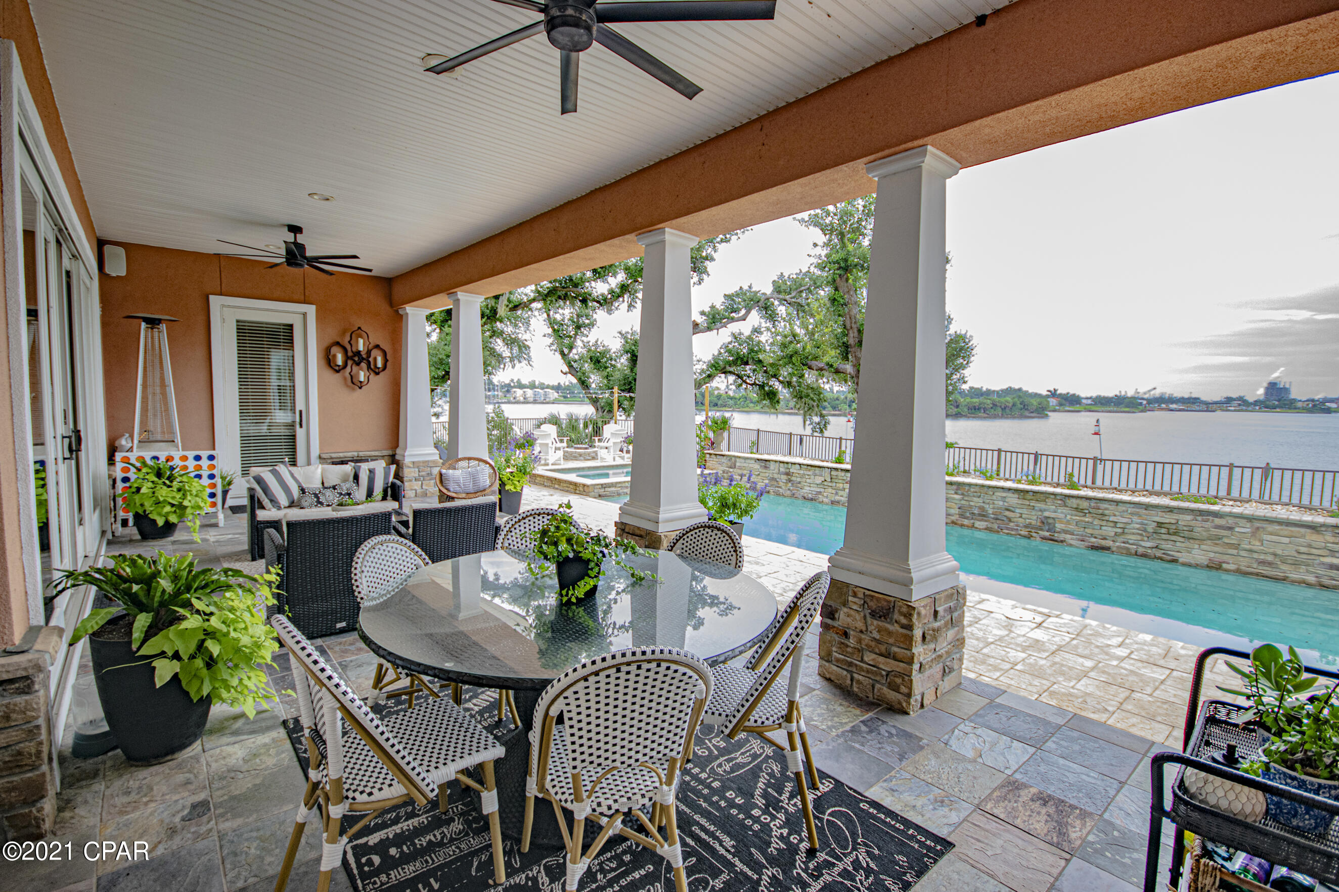 Cove Pointe - Residential