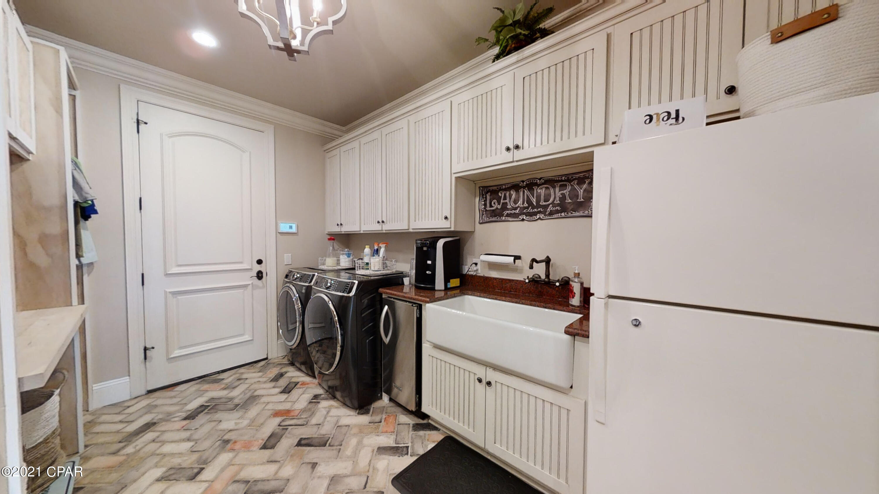 Cove Pointe - Residential