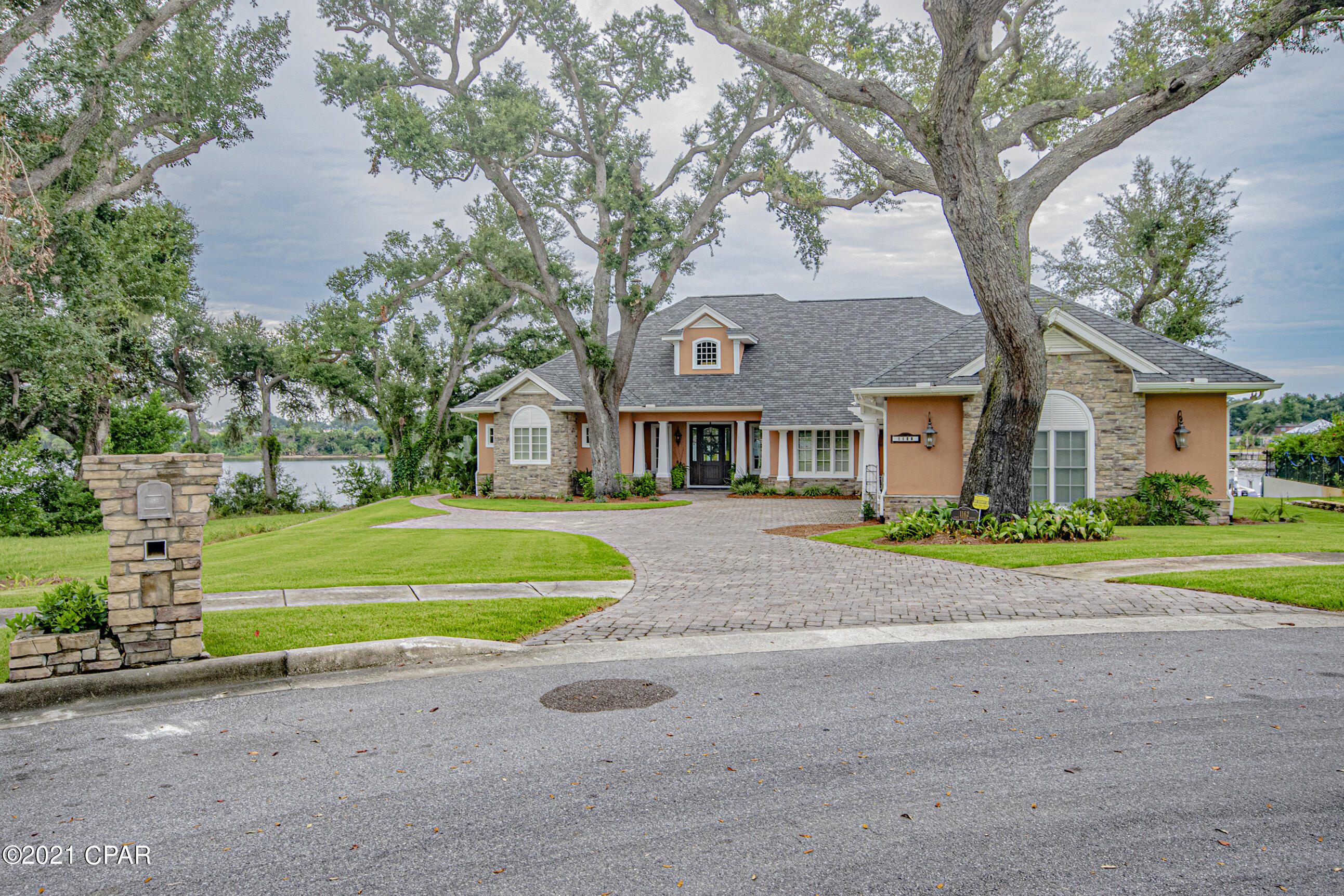 Cove Pointe - Residential