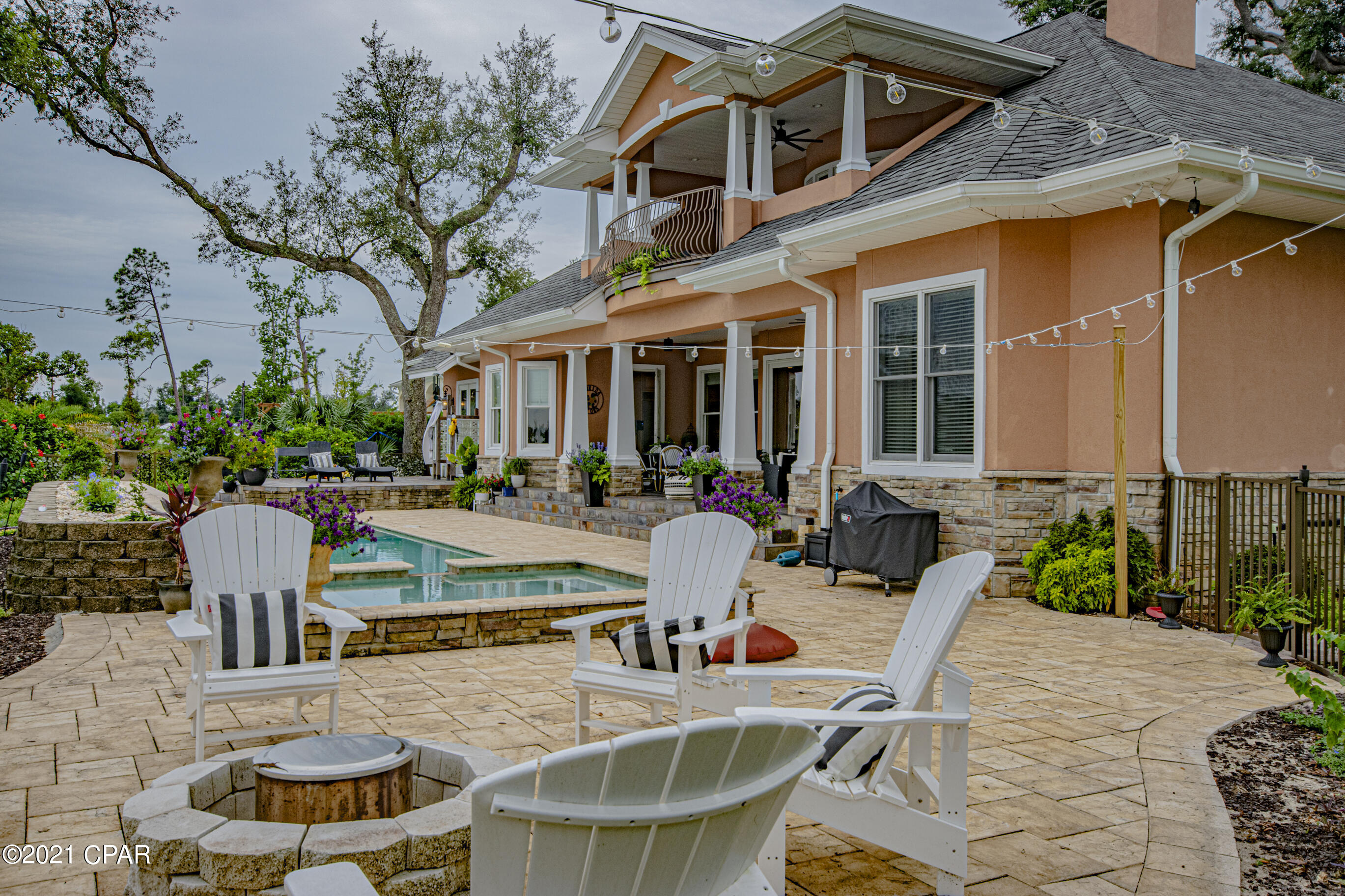 Cove Pointe - Residential