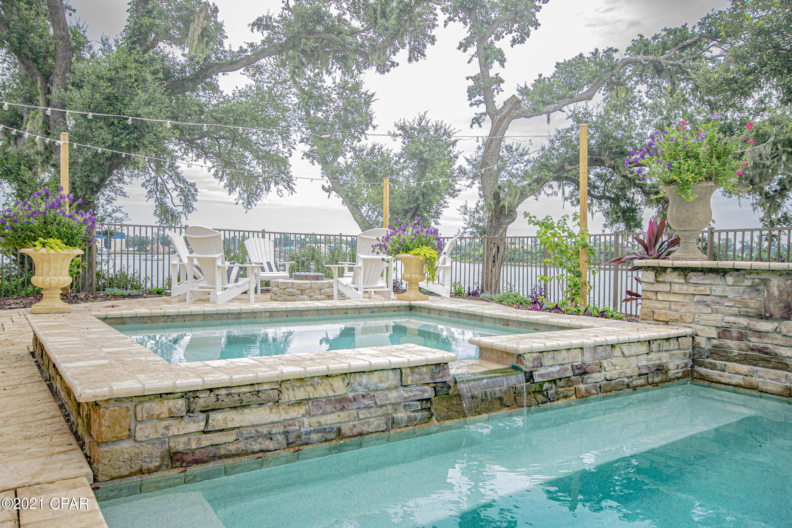 Cove Pointe - Residential