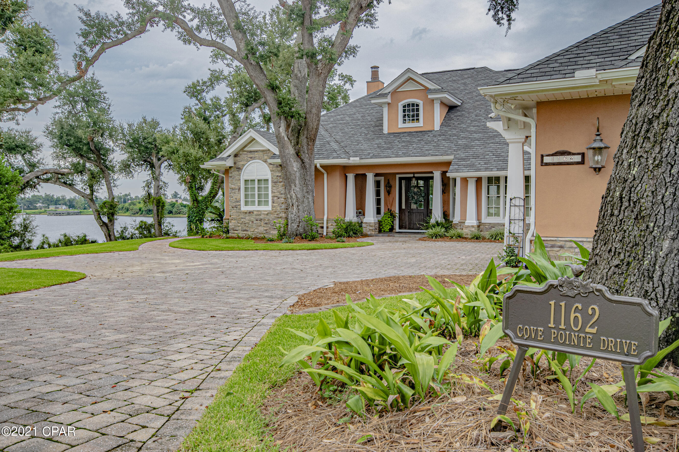 Cove Pointe - Residential