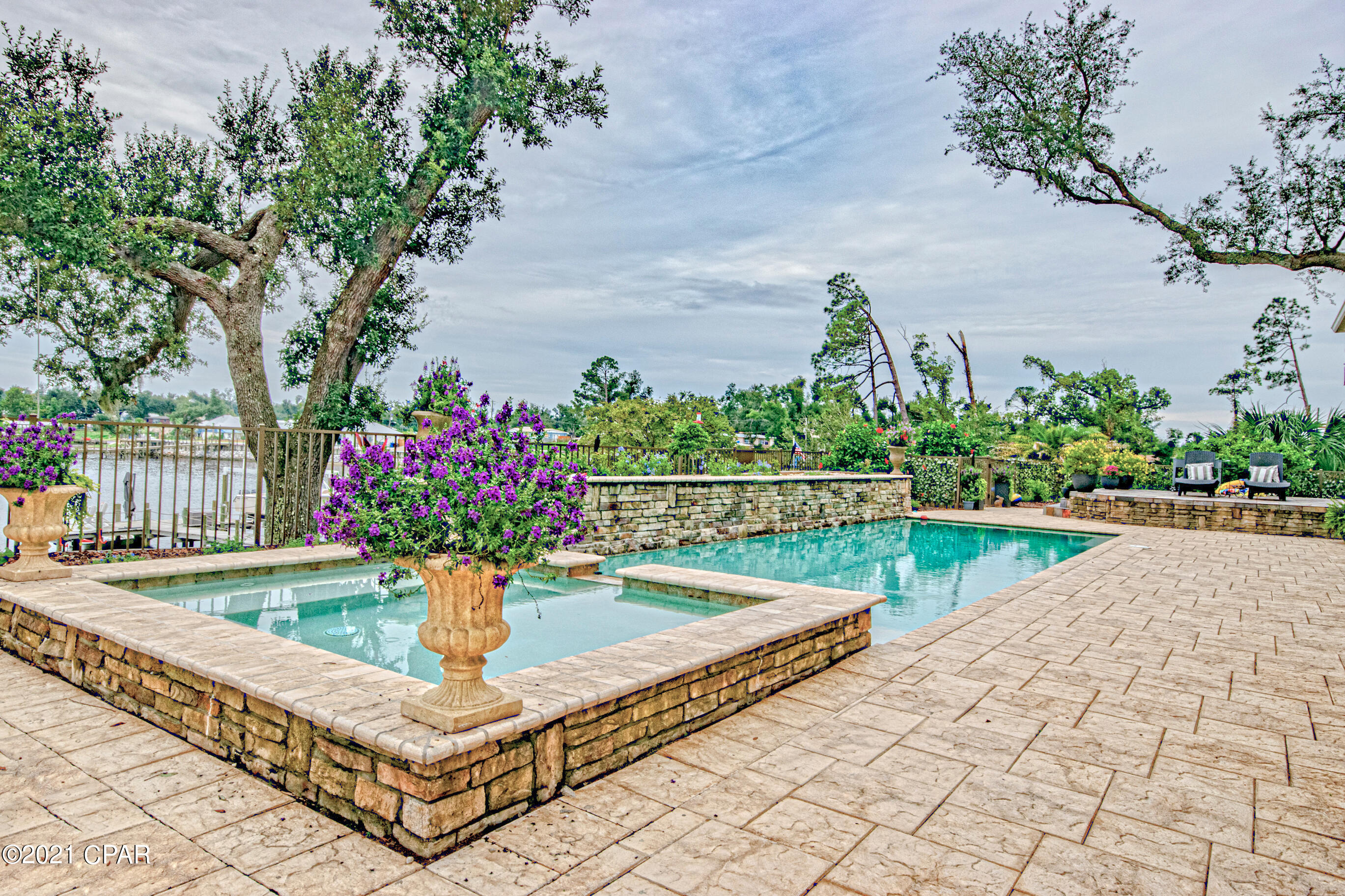 Cove Pointe - Residential