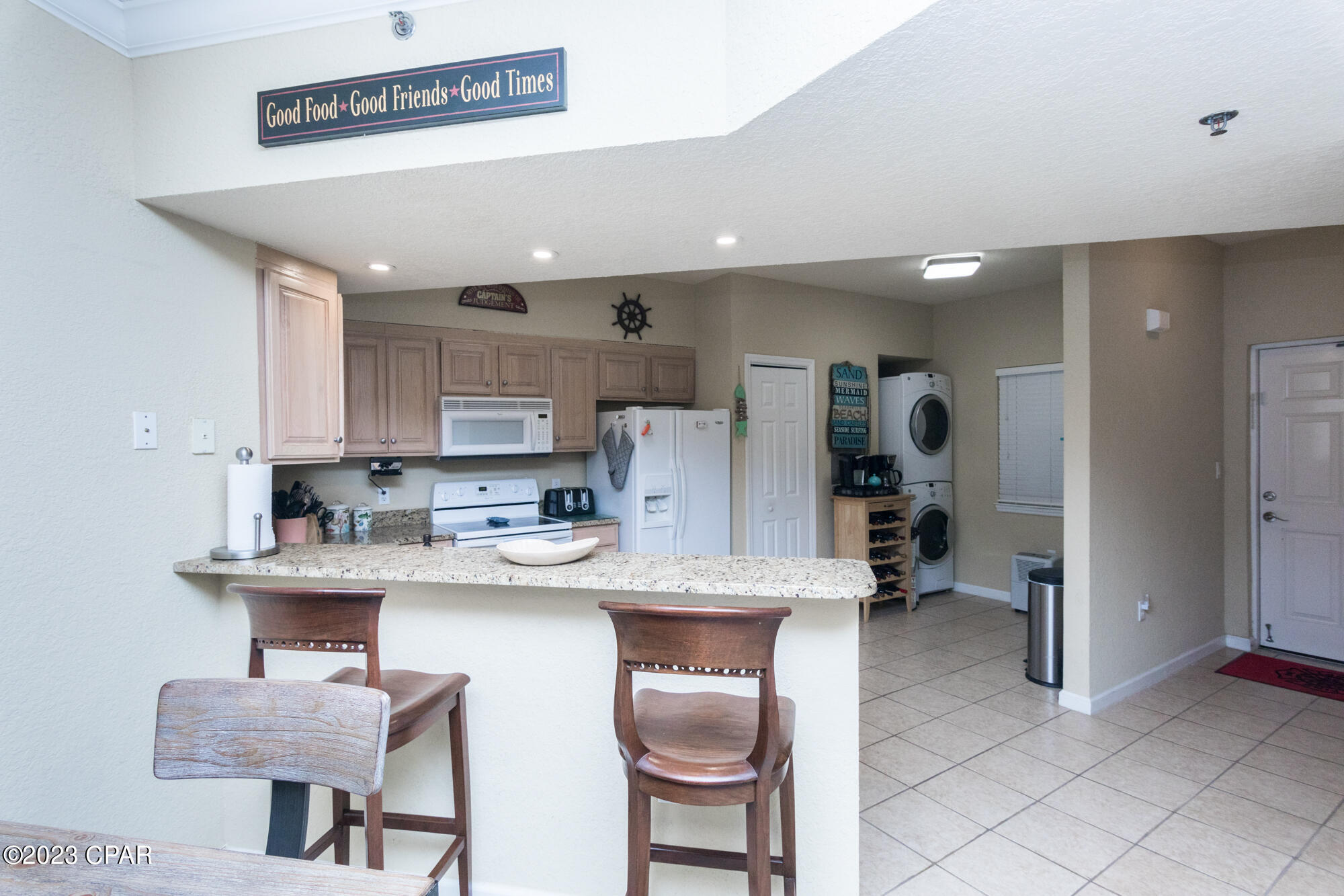 Hibiscus By The Bay - Residential