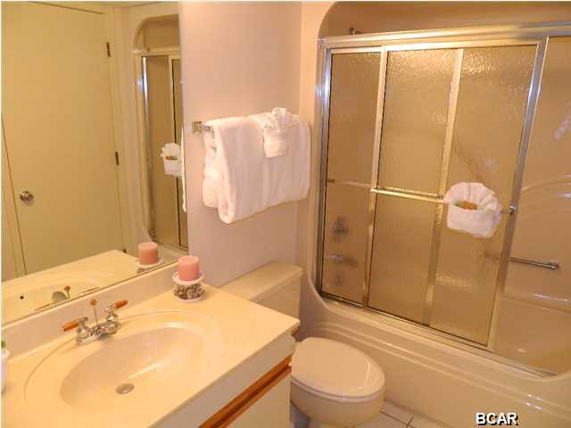 River Oaks Tennis Villas - Residential