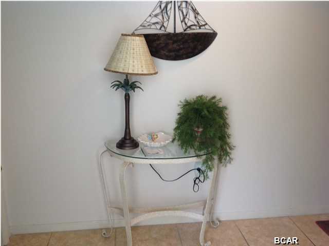 River Oaks Tennis Villas - Residential