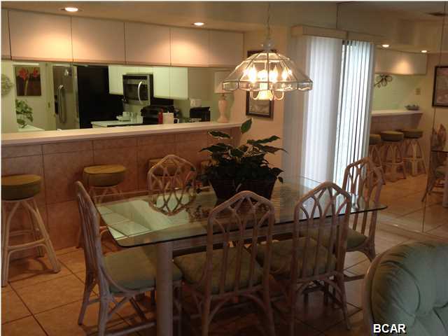 River Oaks Tennis Villas - Residential