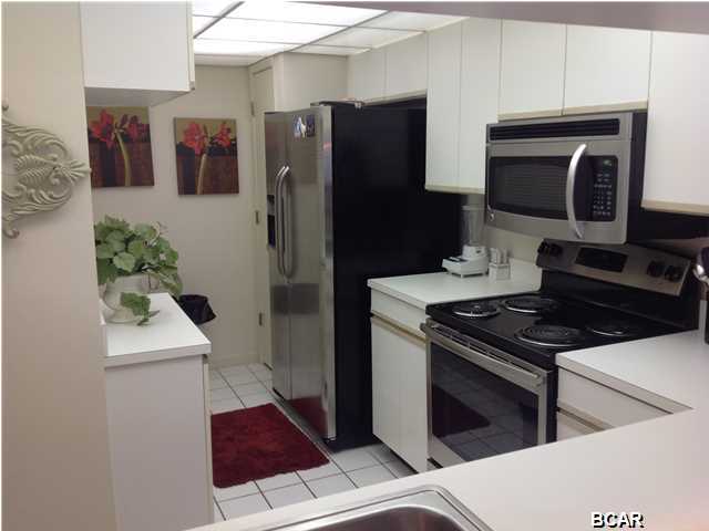 River Oaks Tennis Villas - Residential