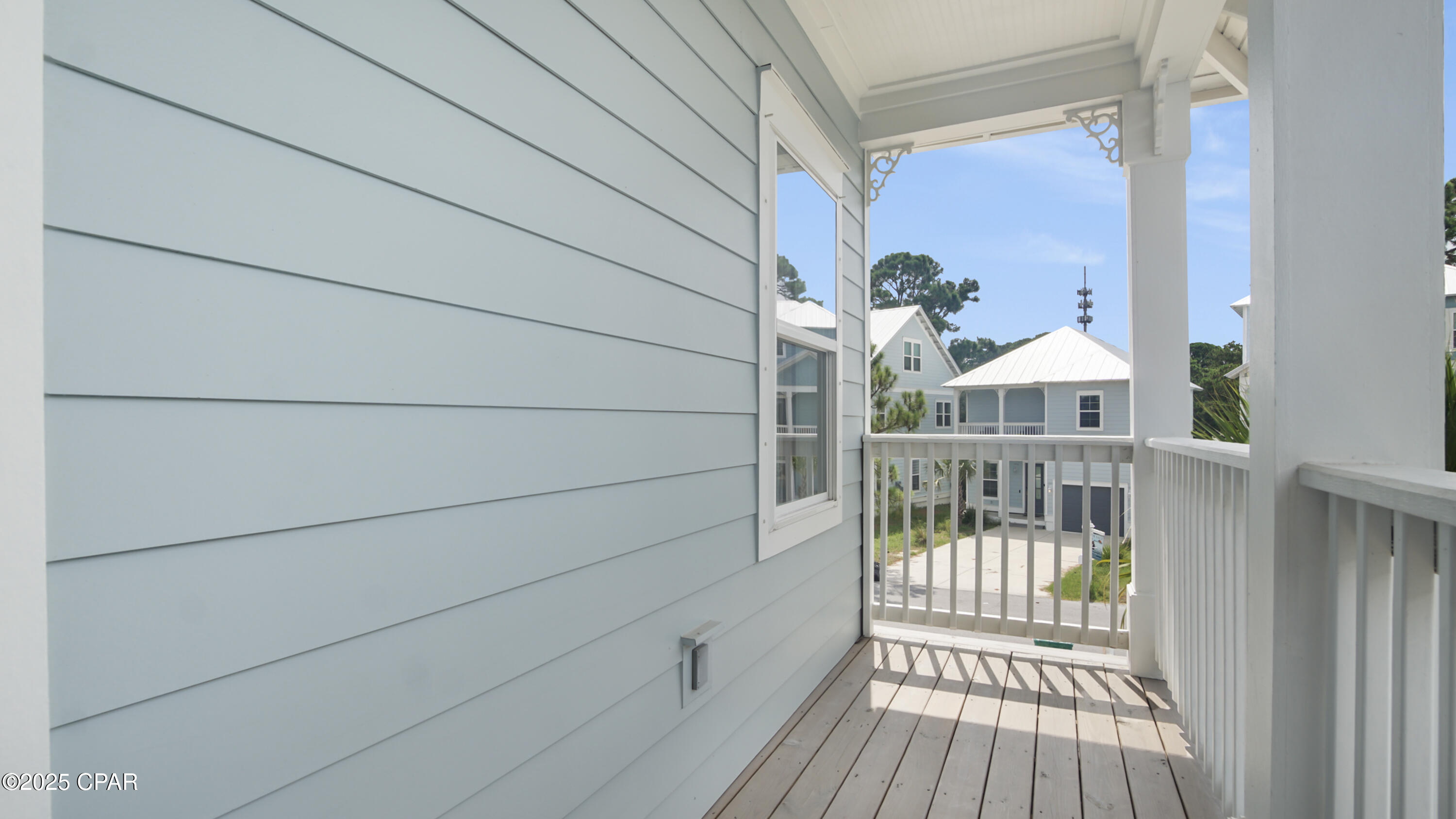 Lagoon Manor - Residential