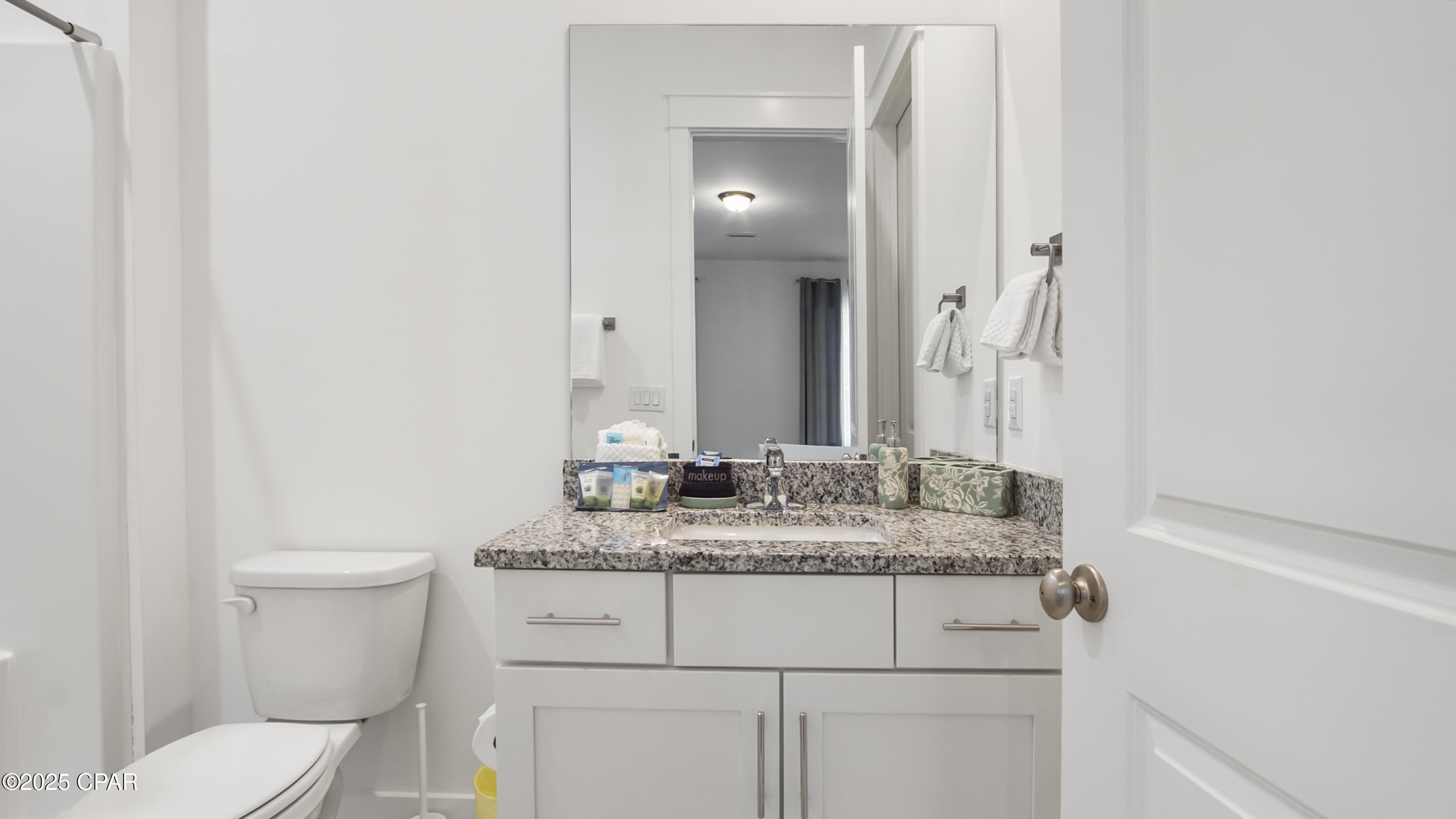 Lagoon Manor - Residential