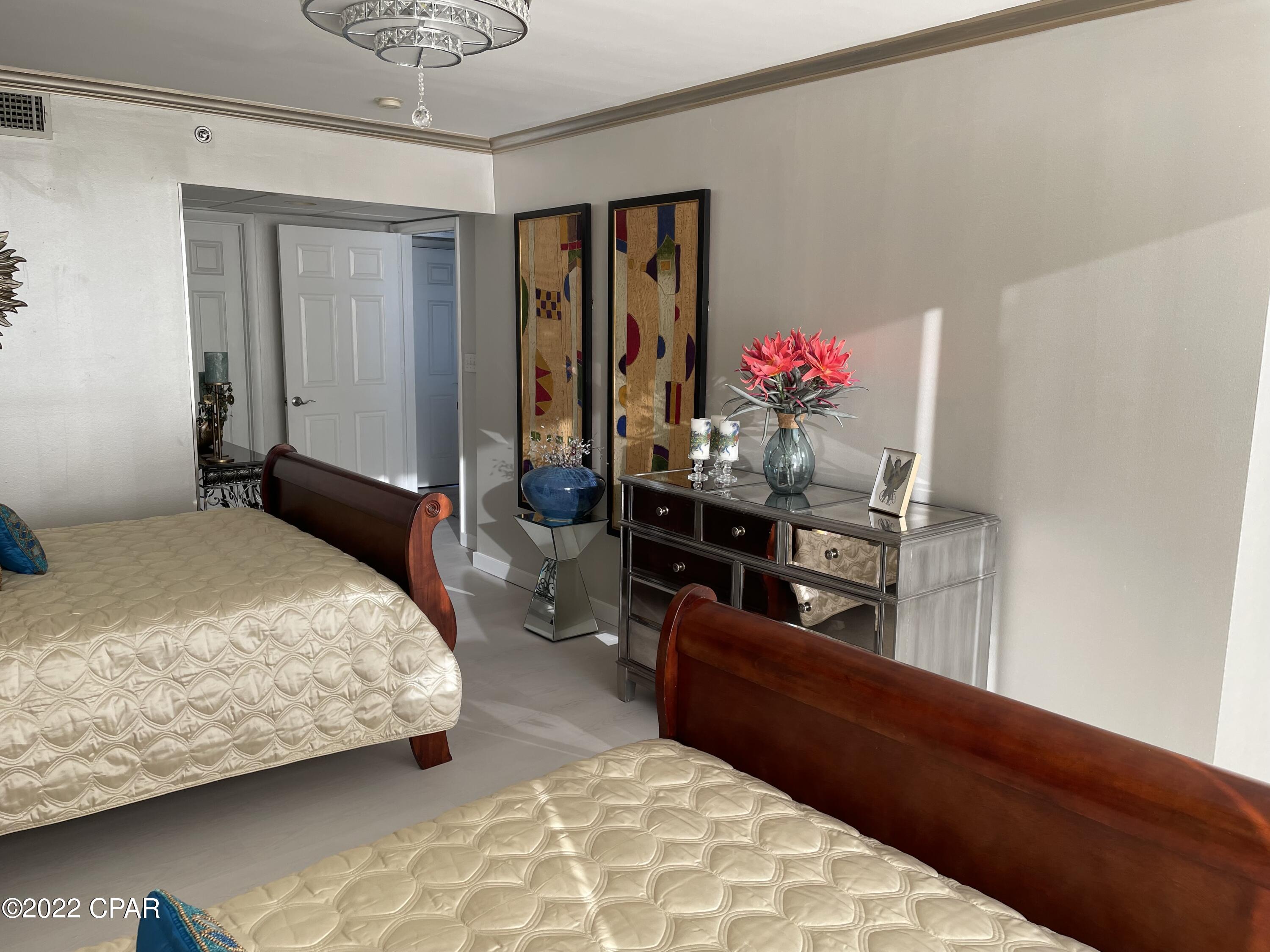 Long Beach Towers I - Residential