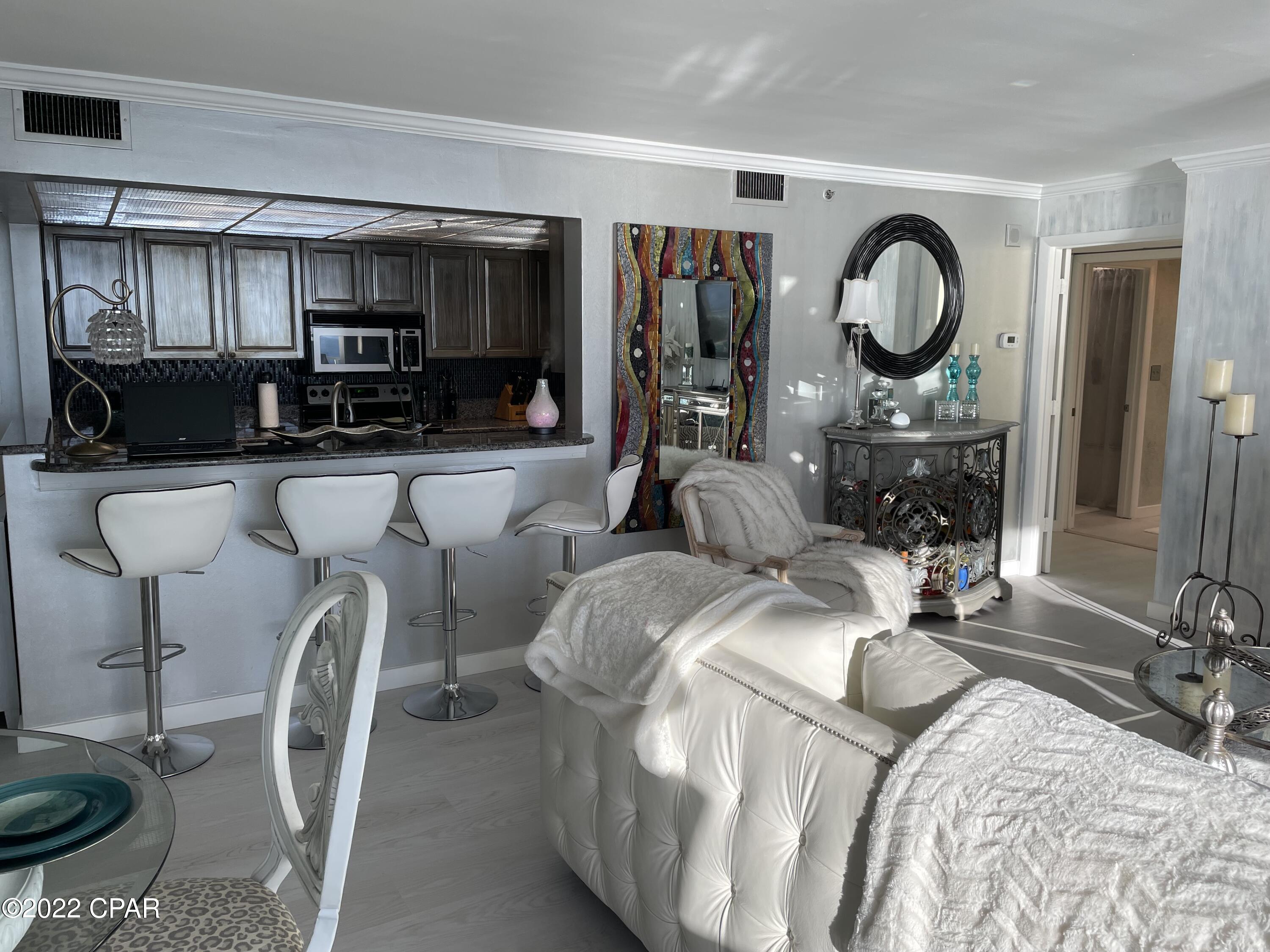 Long Beach Towers I - Residential