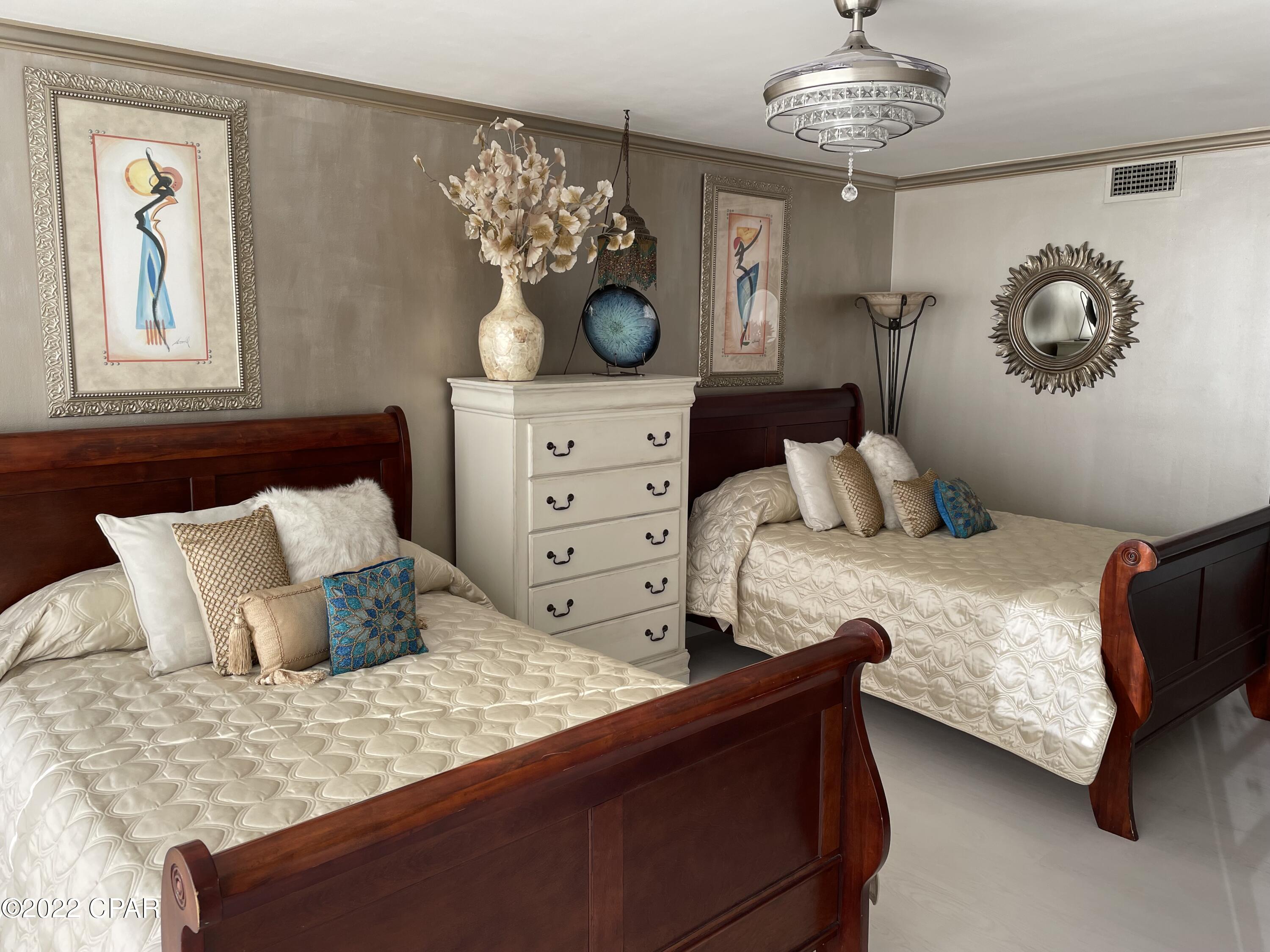 Long Beach Towers I - Residential