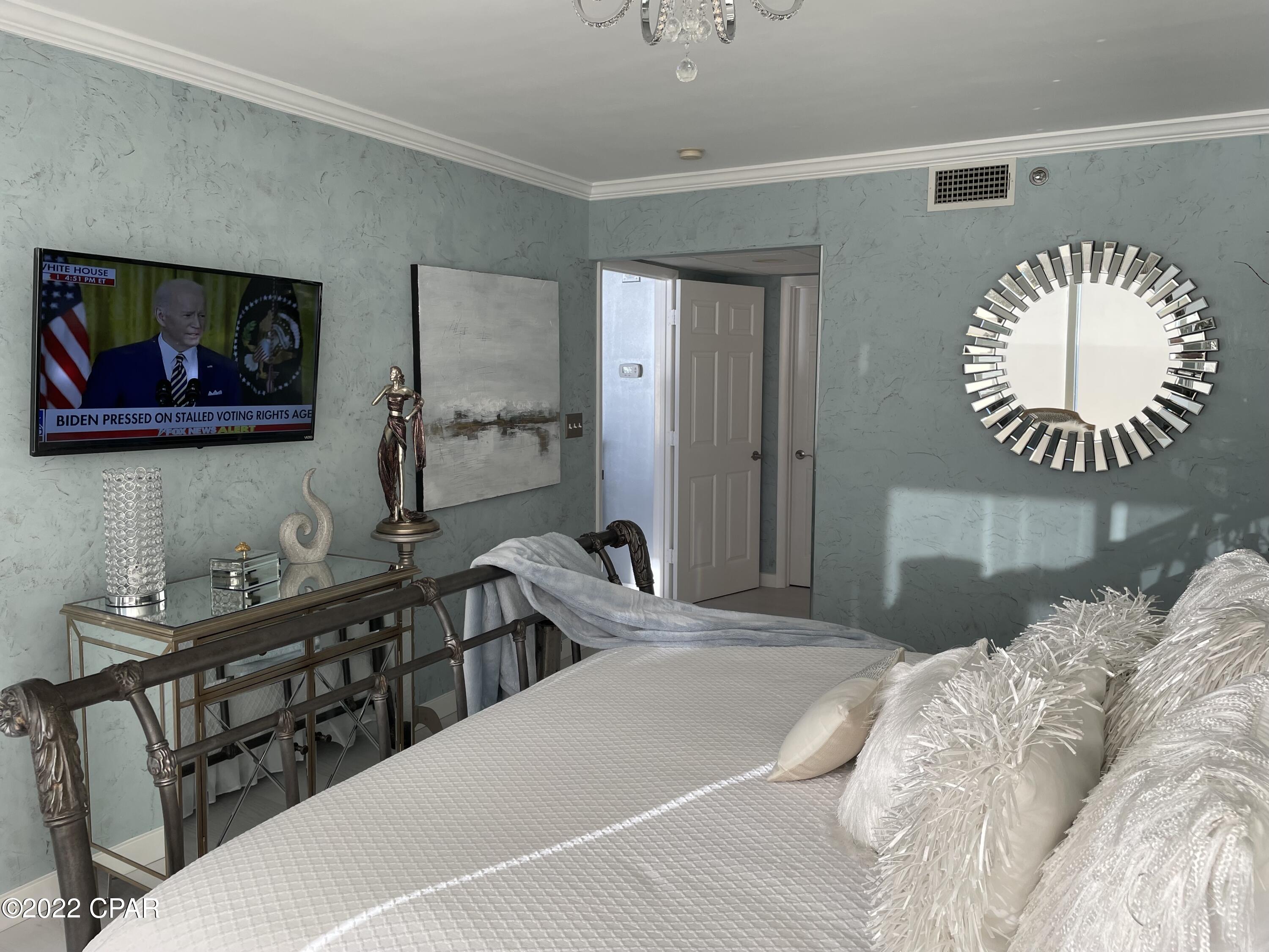 Long Beach Towers I - Residential