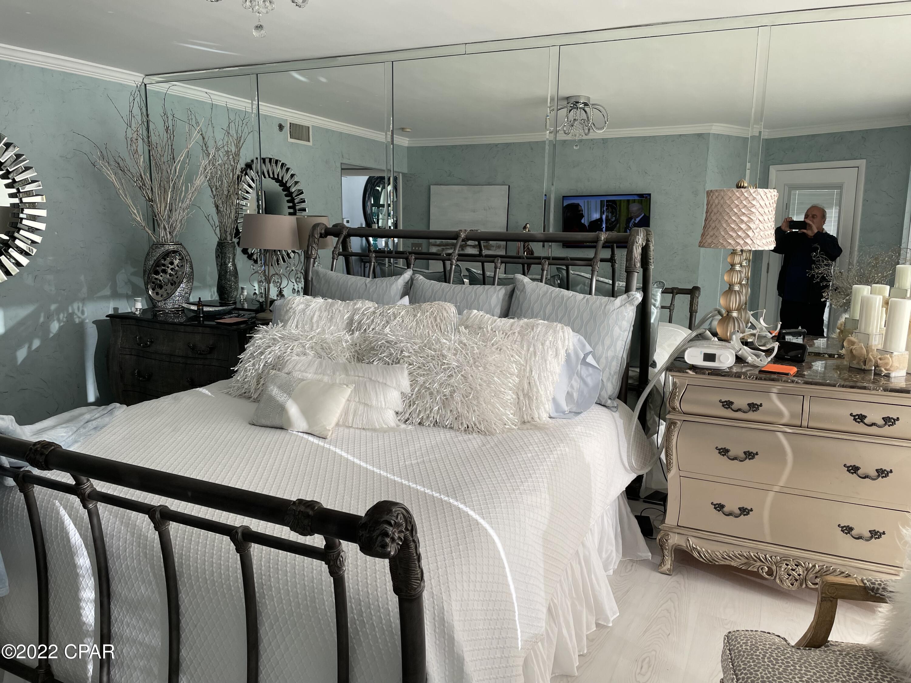 Long Beach Towers I - Residential