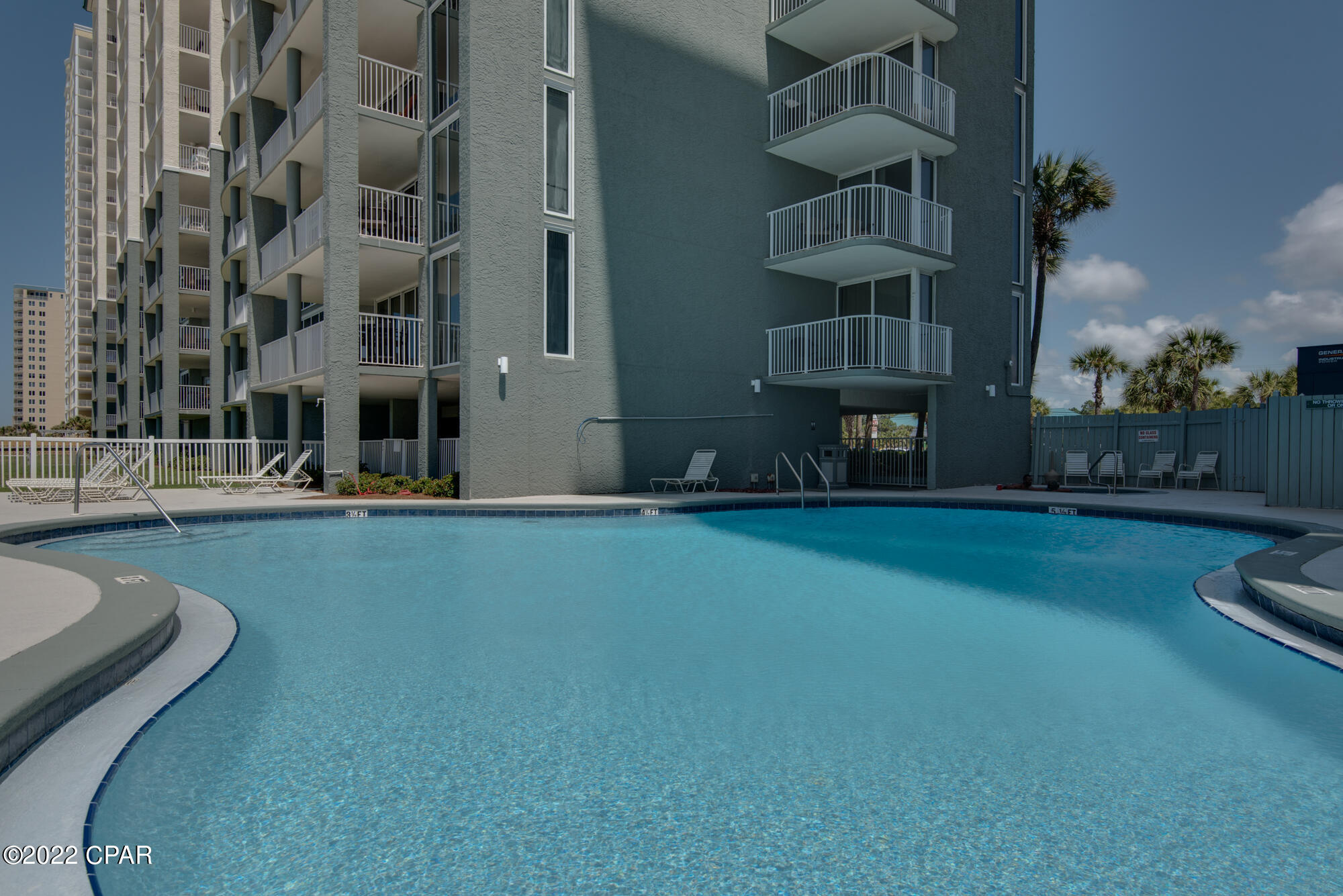 Long Beach Towers I - Residential