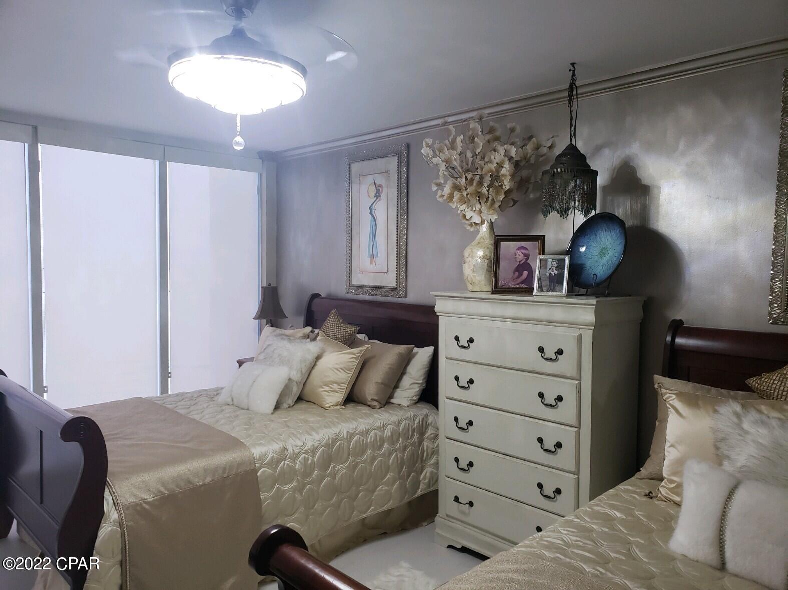 Long Beach Towers I - Residential