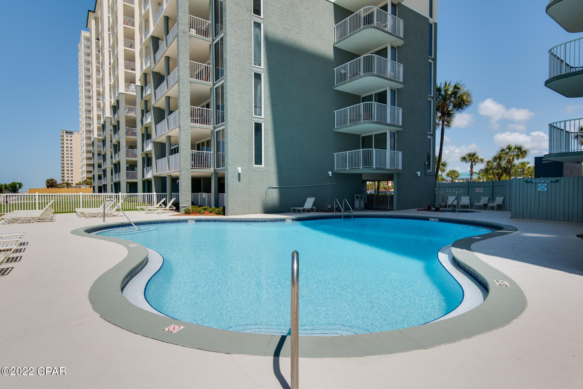 Long Beach Towers I - Residential