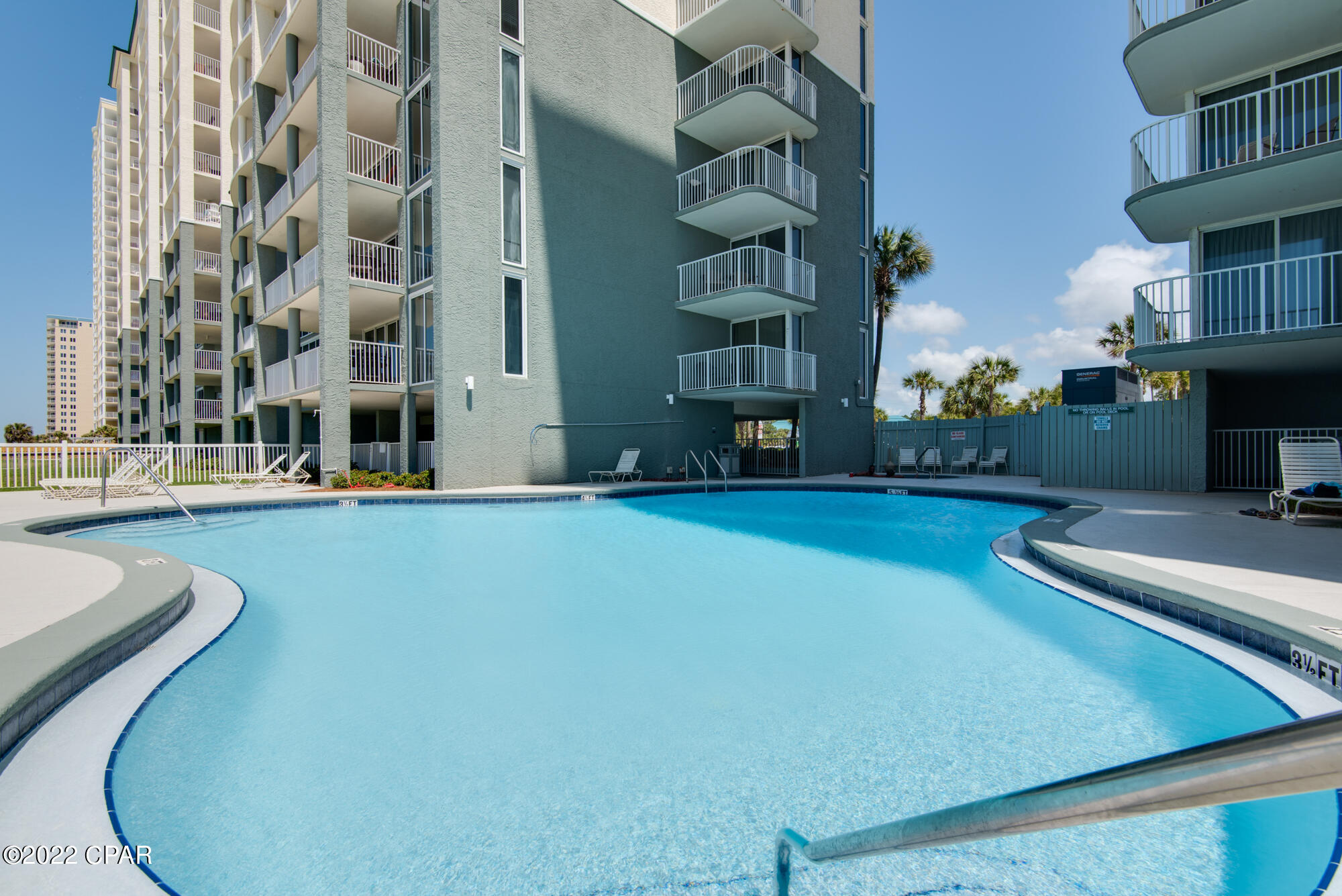 Long Beach Towers I - Residential