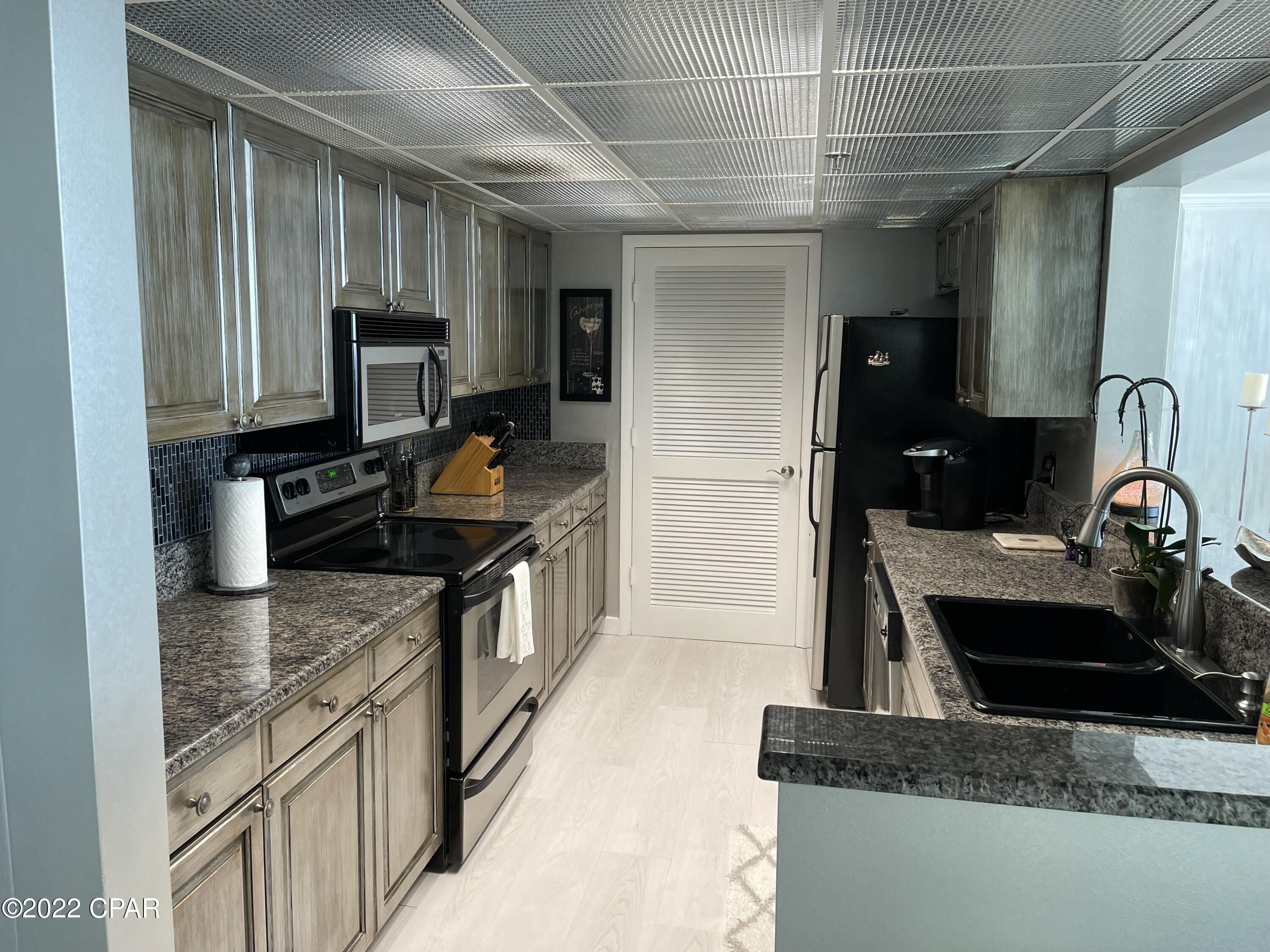 Long Beach Towers I - Residential