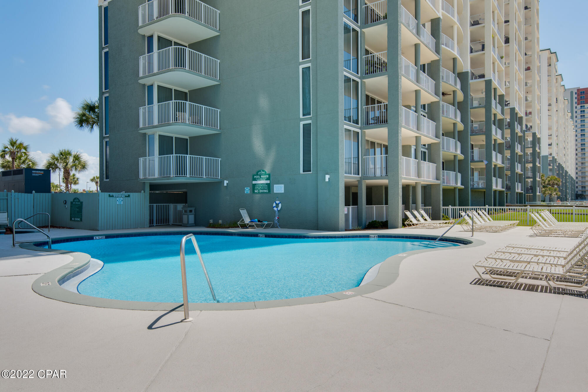 Long Beach Towers I - Residential