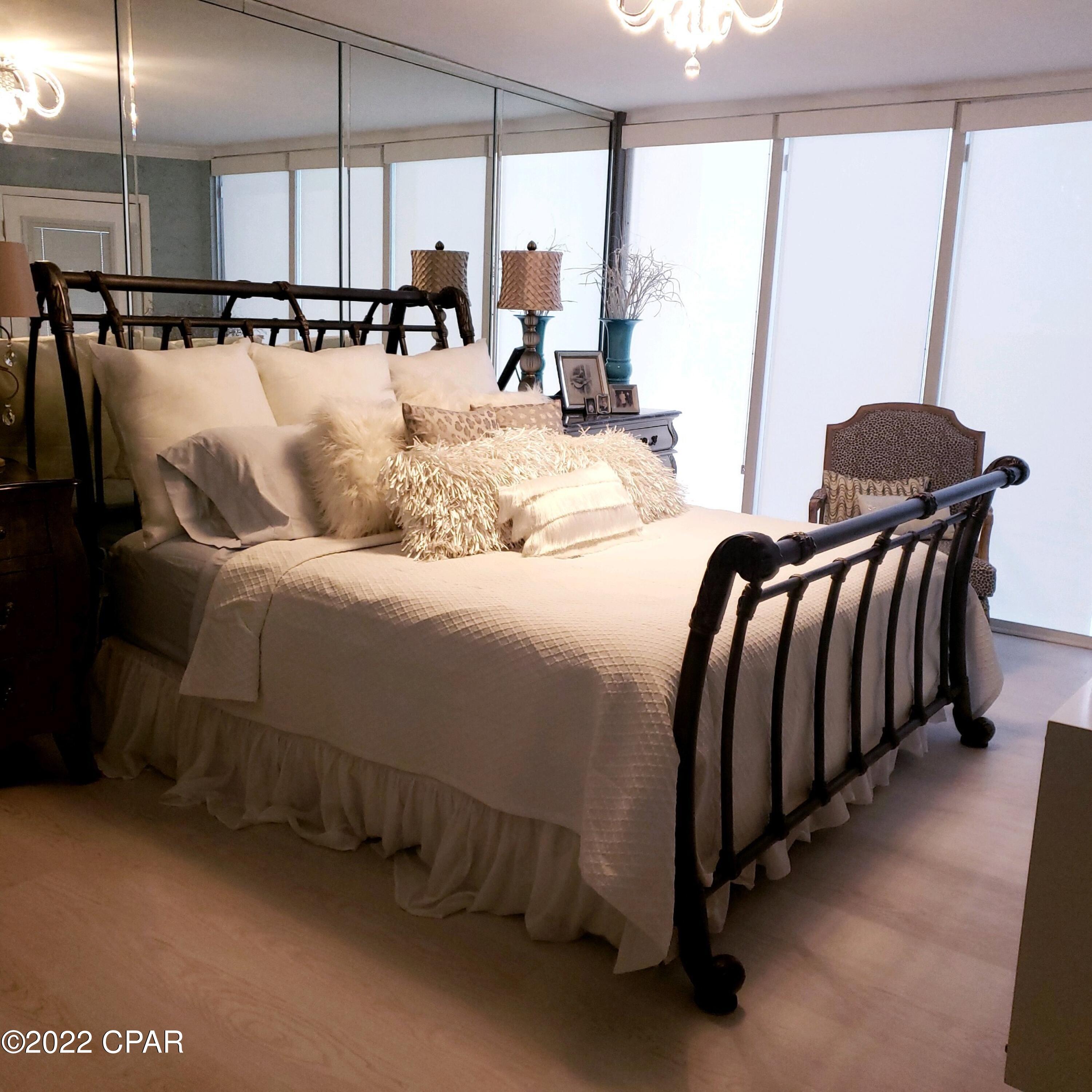 Long Beach Towers I - Residential