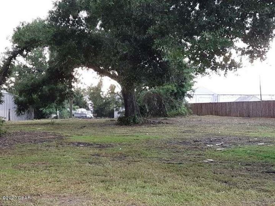 **UNDER CONTRACT. ACTIVE-CONTINGENT.  SELLER WILL ACCEPT BACKUP OFFERS**    The adjoining parcel 20008-010-000 is included in this listing.  The acreage for each lot is 0.180. This is ready for construction.  The former home has been cleared away due to hurricane damage.