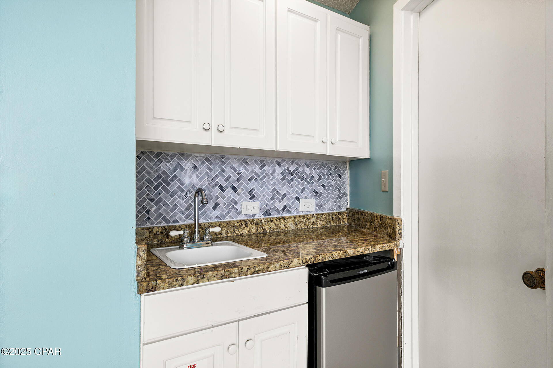 Edgewater Tower I - Residential