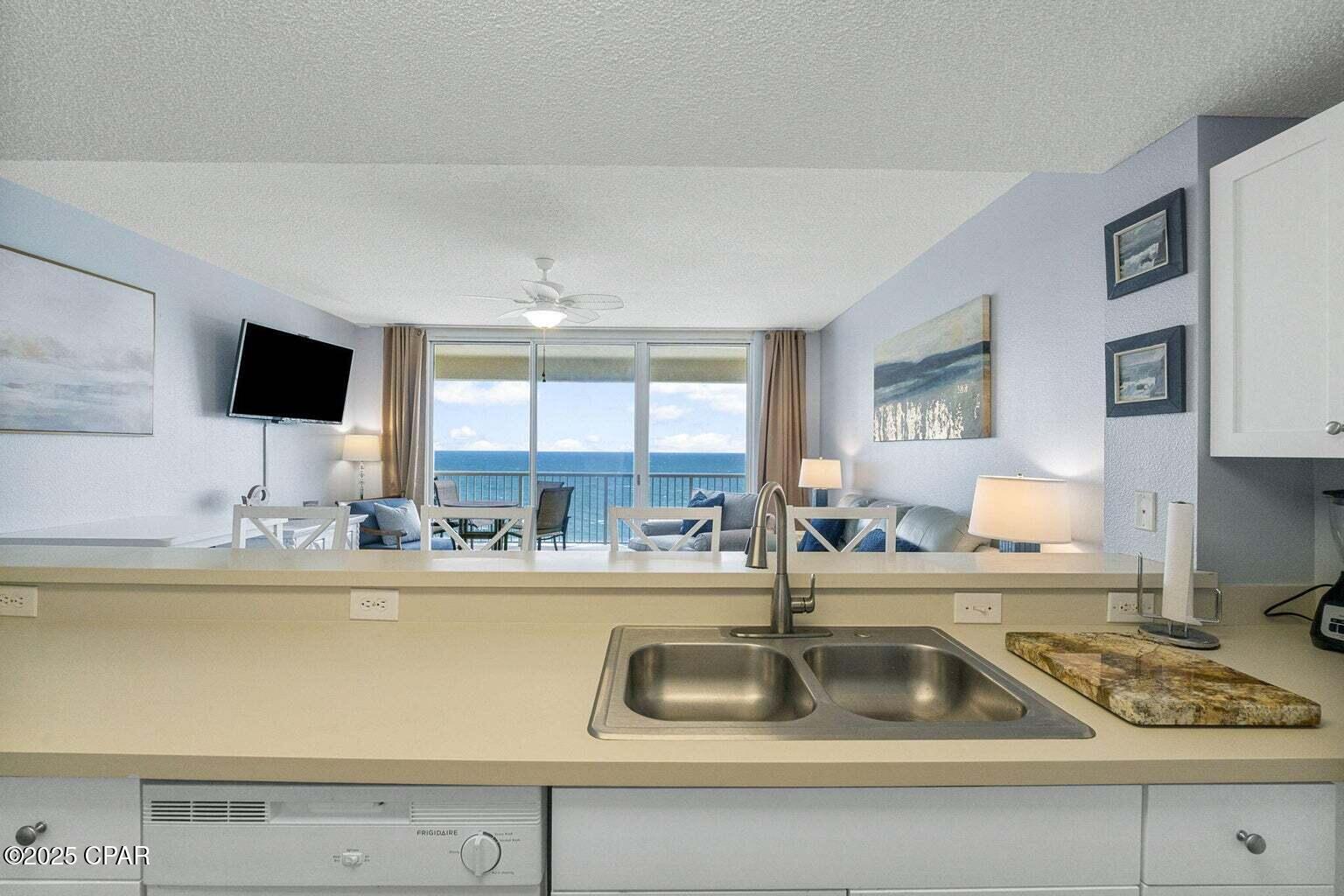 Majestic Beach Tower I - Residential