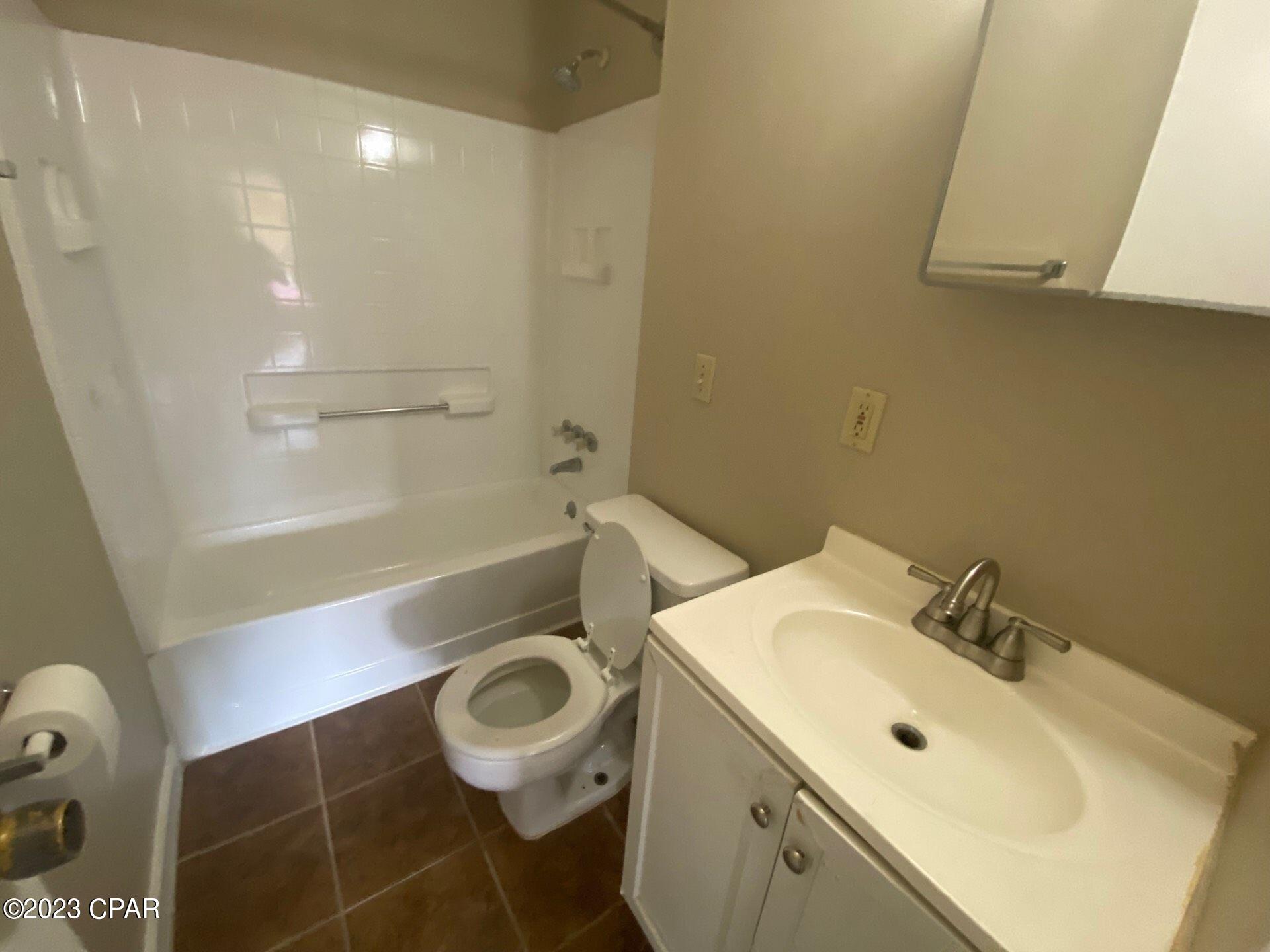 [No Recorded Subdiv] - Residential Lease