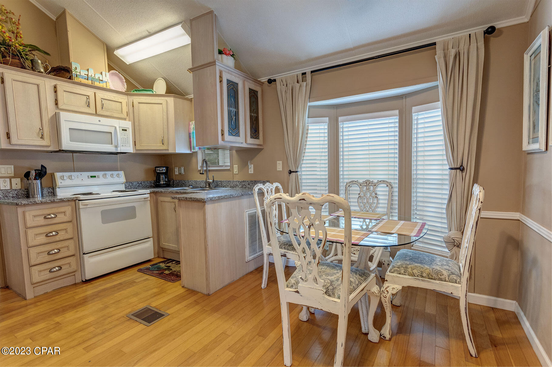 Emerald Pointe Resort - Residential