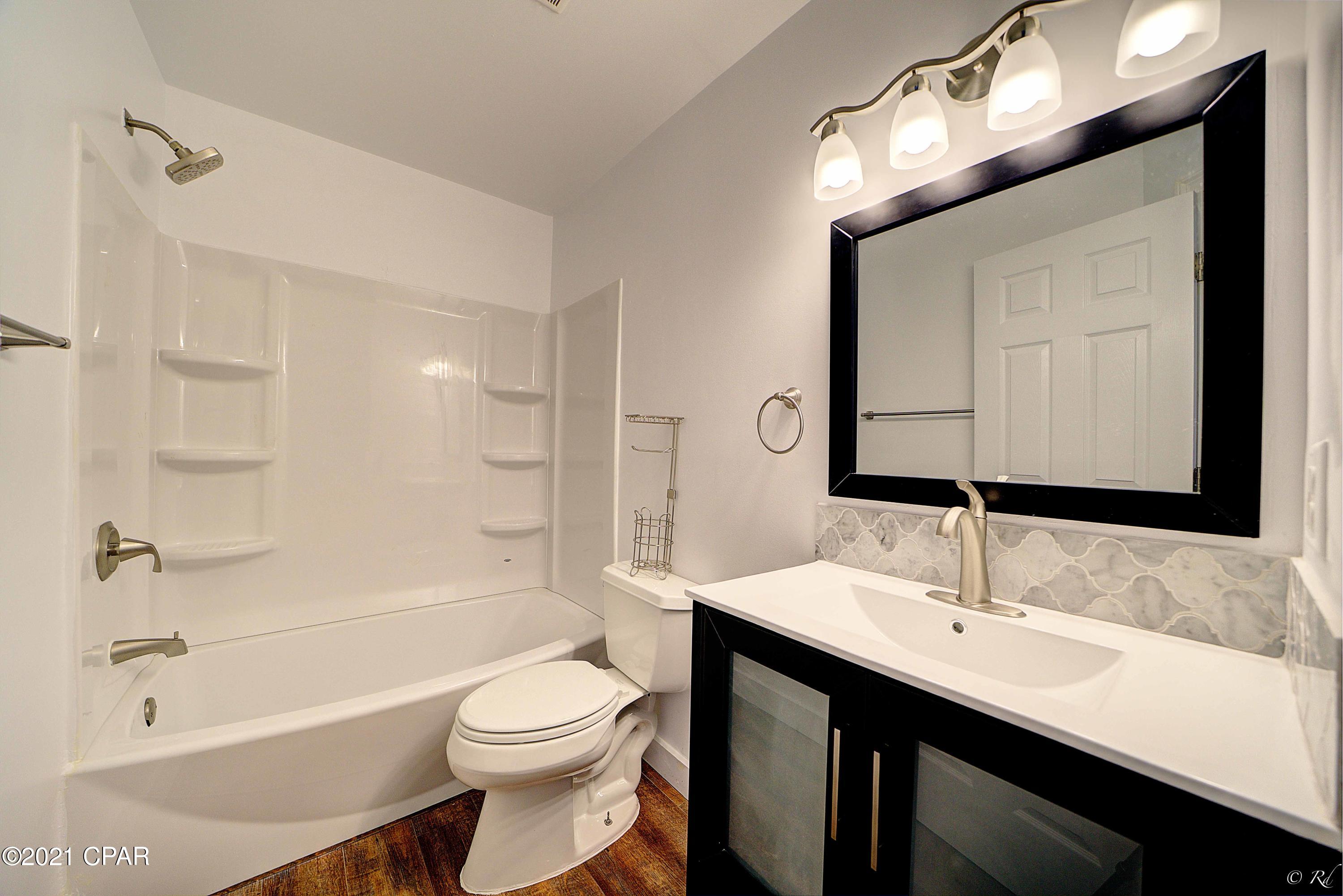 [No Recorded Subdiv] - Residential Lease