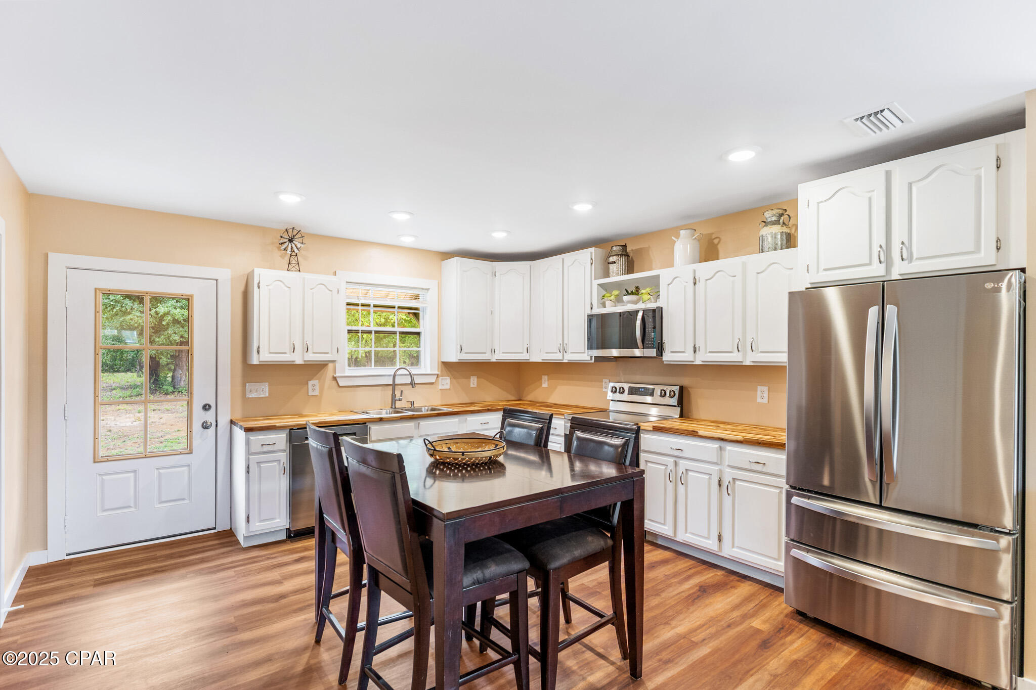 Tung Grove Ests 1st Sec - Residential