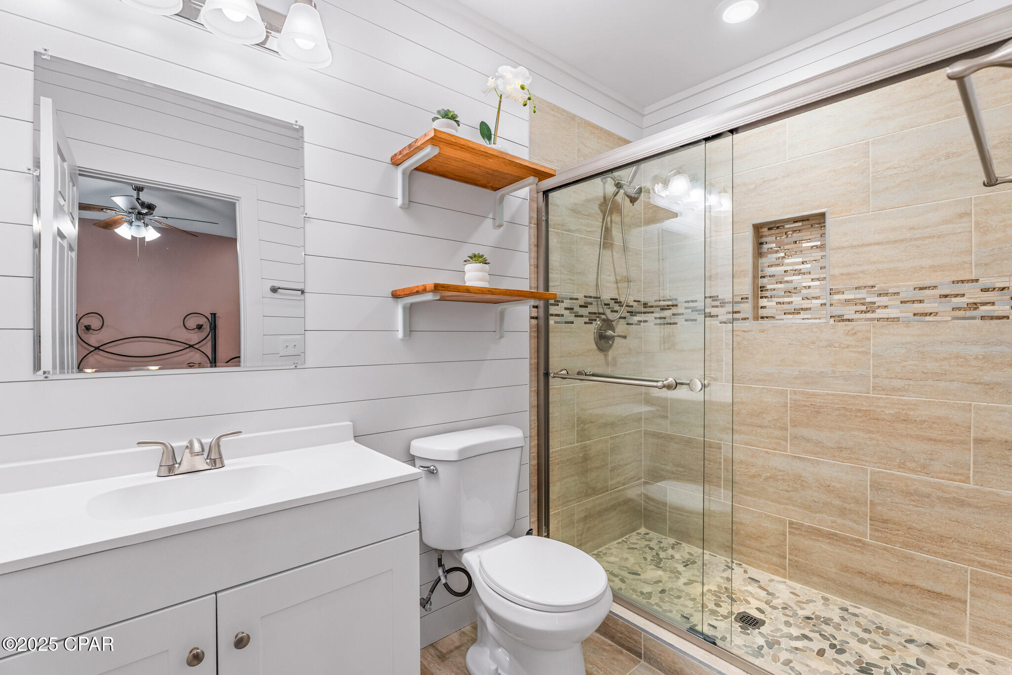 Tung Grove Ests 1st Sec - Residential