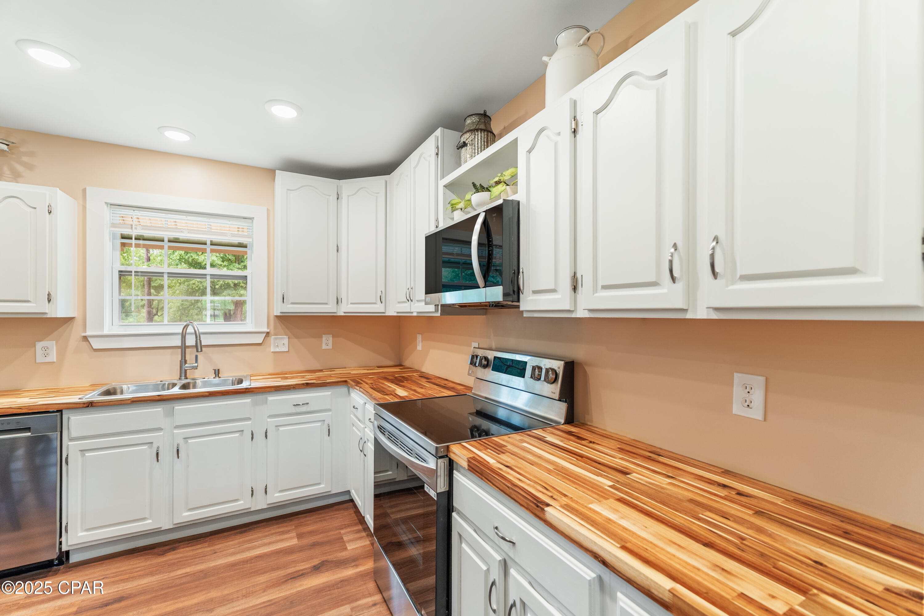 Tung Grove Ests 1st Sec - Residential