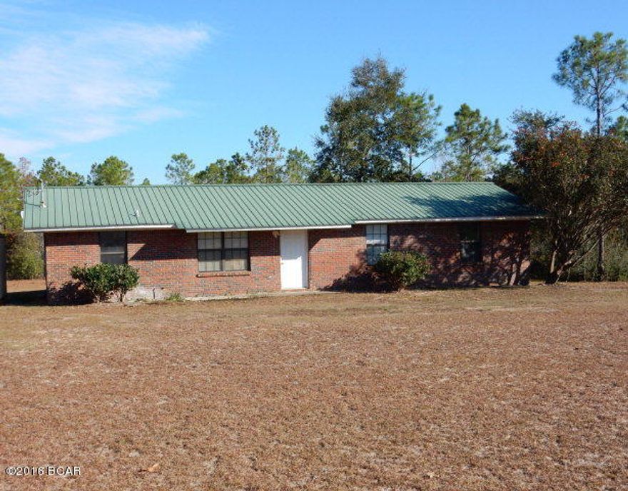 OWNER FINANCING AVAILABLE***GREAT FIRST TIME HOME OR INVESTMENT PROPERTY LOCATED ON A BEAUTIFUL 1 ACRE LOT. HOUSE FEATURES 3 BEDROOM 1.5 BATH, NEW METAL ROOF, EAT-IN KITCHEN, EXTRA STORAGE AND LARGE DEN. PROPERTY IS JUST OFF OF HWY 77 AND A SHORT DRIVE TO BAY COUNTY, CHIPLEY AND VERNON.