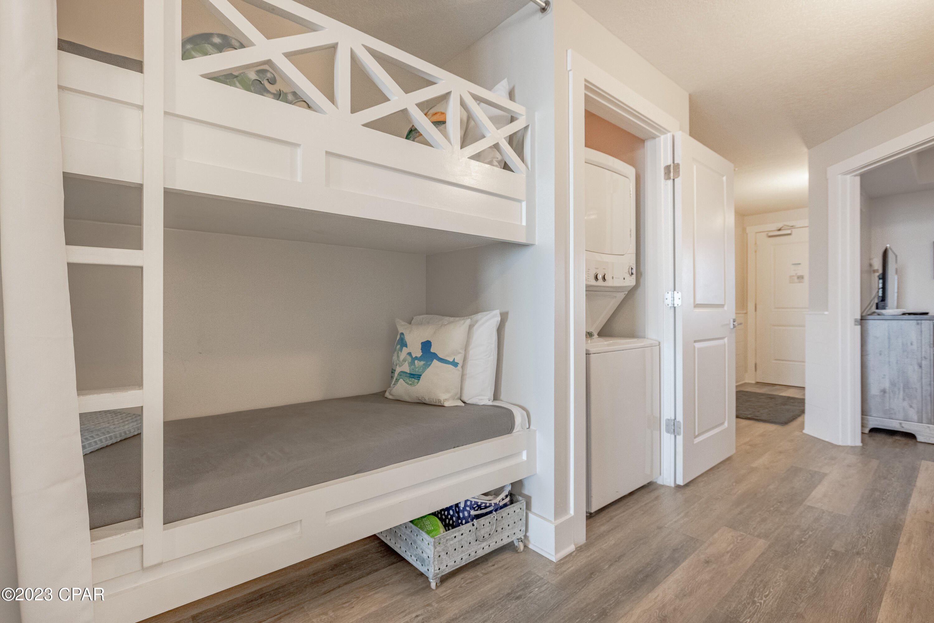 Calypso Towers III - Residential