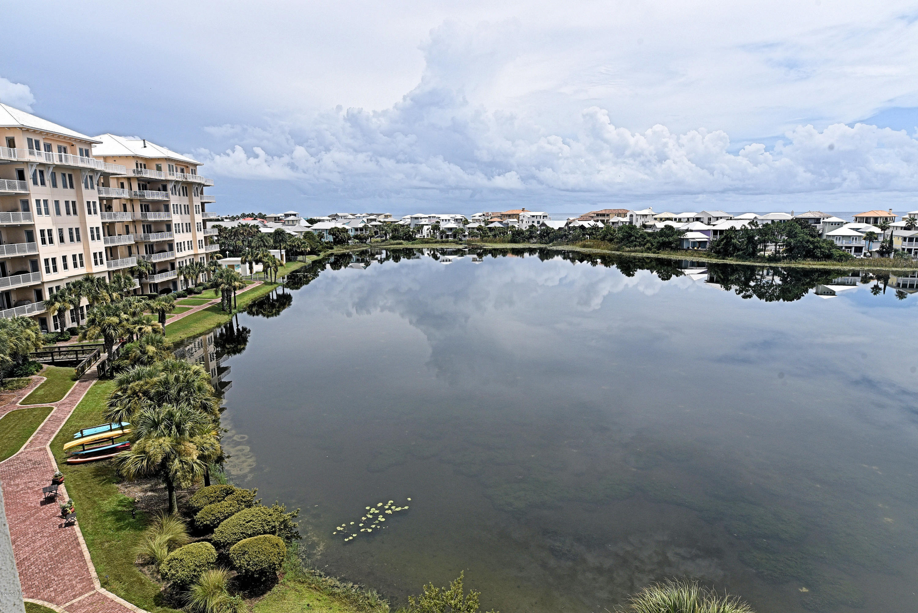 Carillon Beach Inn - Residential