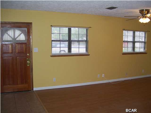 Hentz 1st Add Unit A - Residential Lease