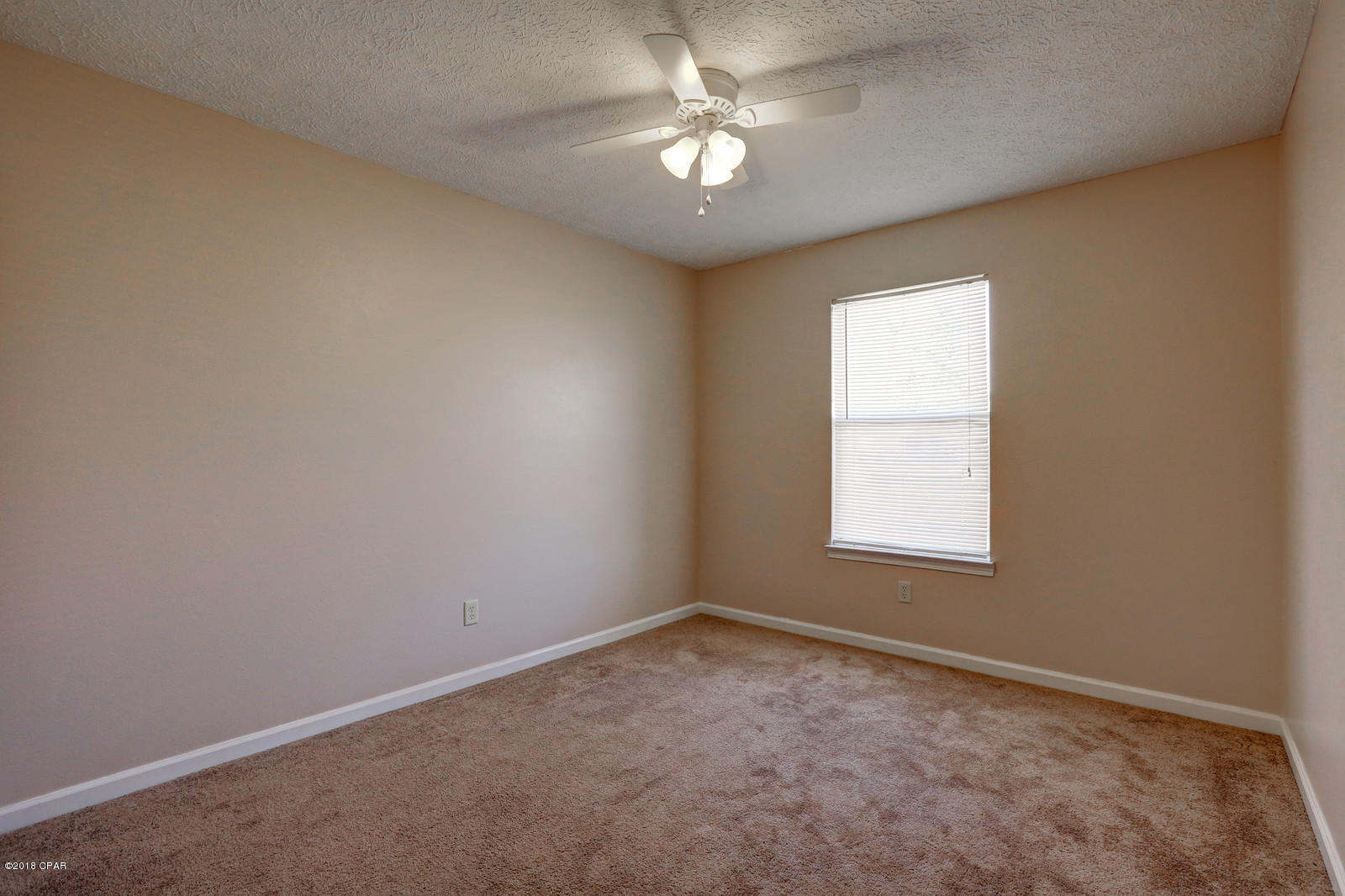 Pine Tree Place Unit 1 - Residential