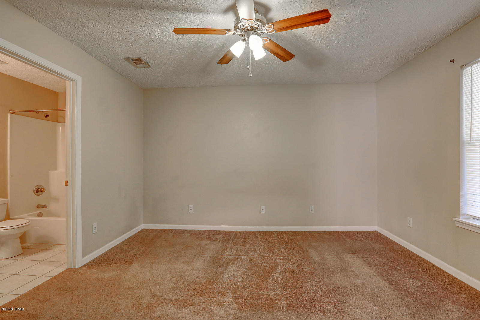 Pine Tree Place Unit 1 - Residential