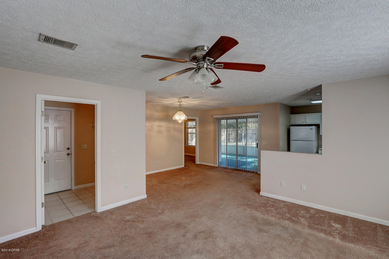 Pine Tree Place Unit 1 - Residential