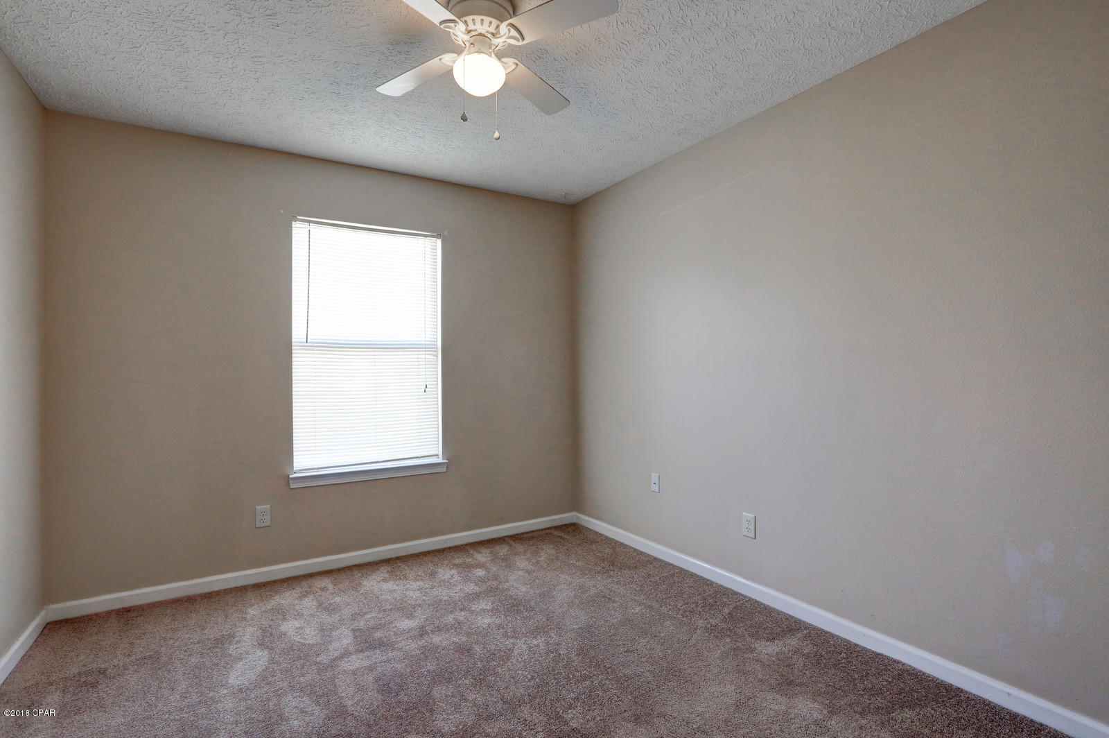 Pine Tree Place Unit 1 - Residential