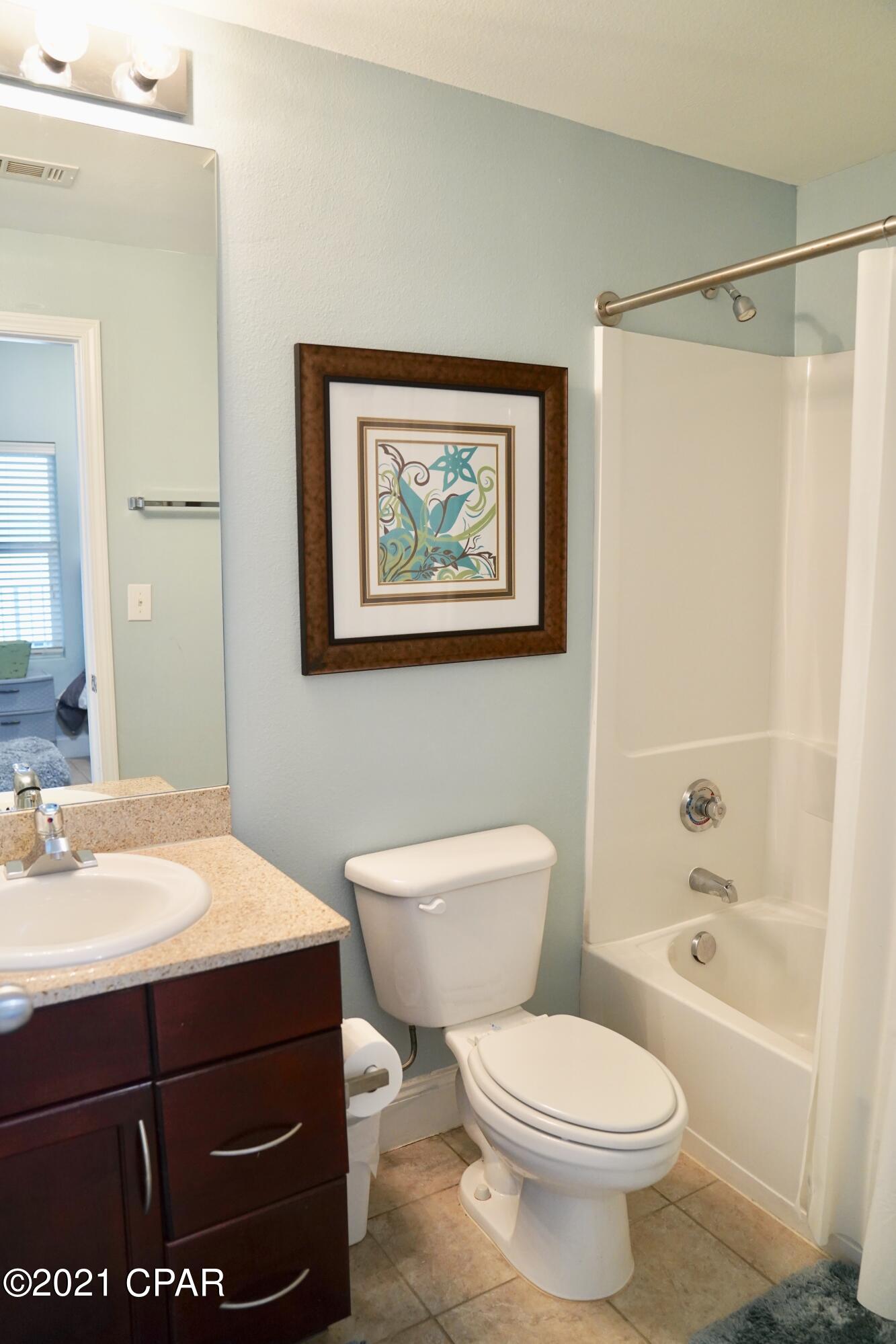 Laketown Wharf - Residential